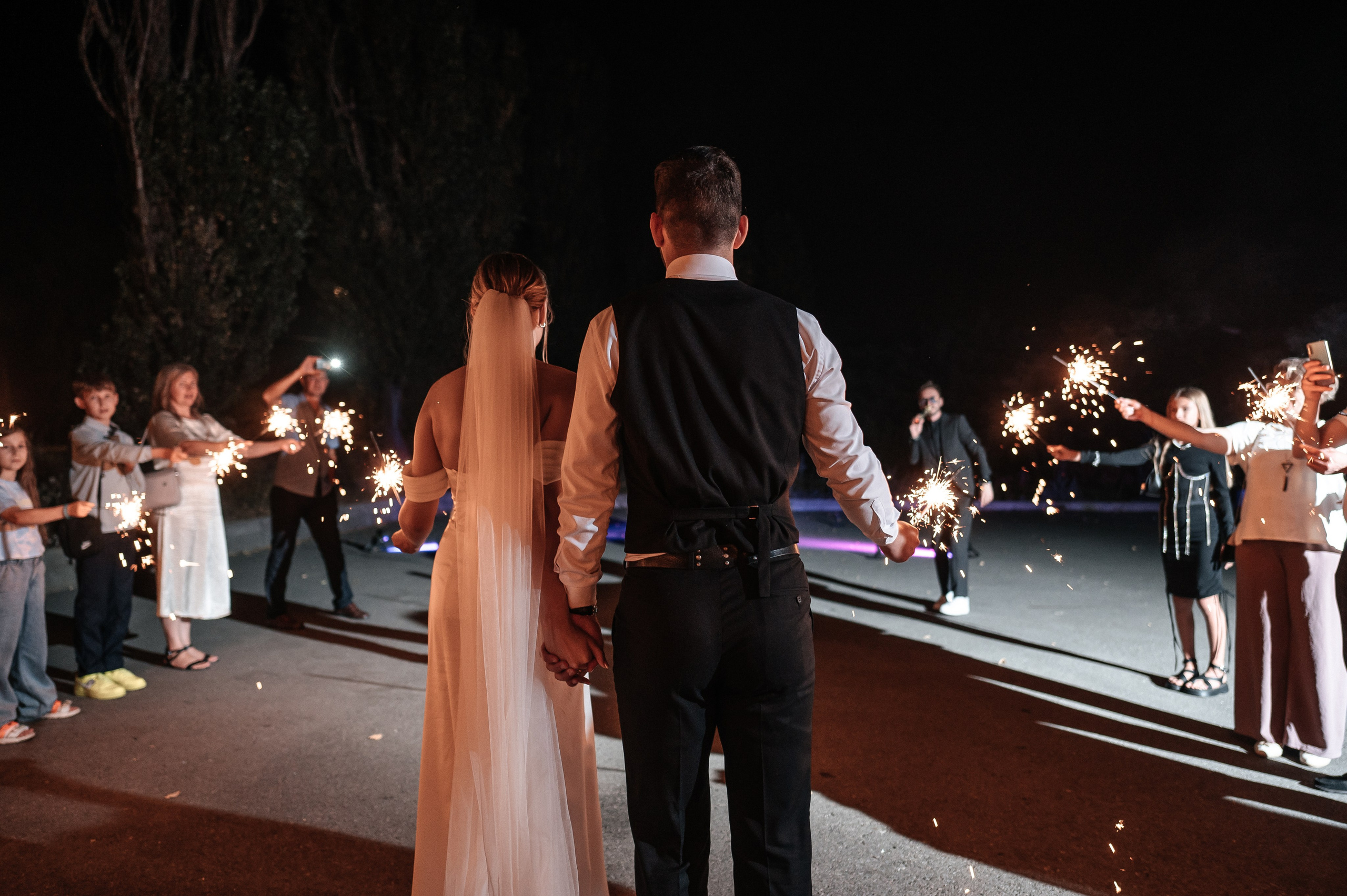 Даниил и Валерия. Черная утка. Полный день. Фотограф Екатерина Бочарникова