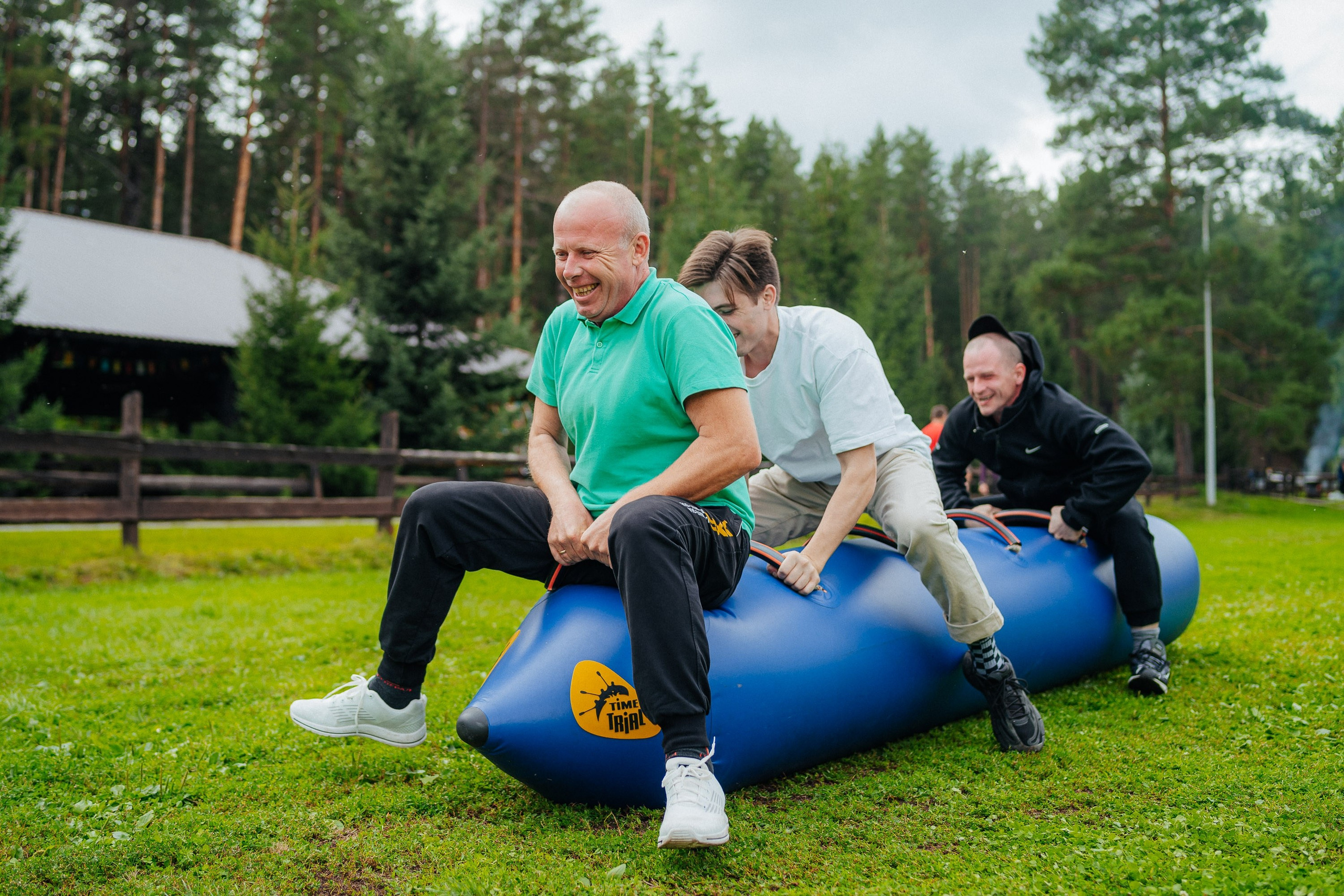 Тимбилдинг МеталлСтрой — Олимпийский. Репортажный (Event) фотограф в Барнауле | Даниил Маркин | Качество и вайб