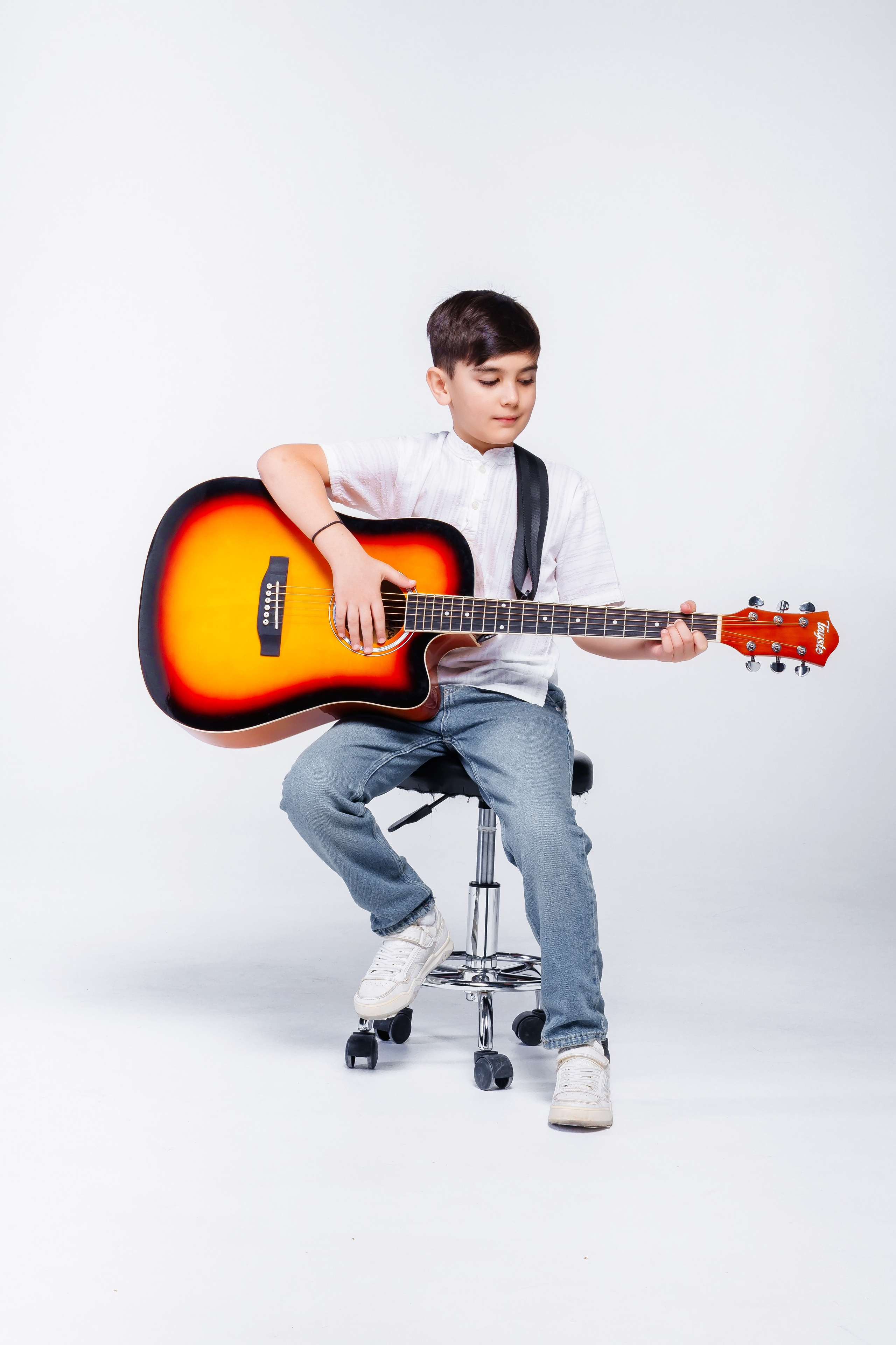 Съемка в студии на Афишу или другие нужды. Семейный и Свадебный фотограф в Астане Александр Астапов