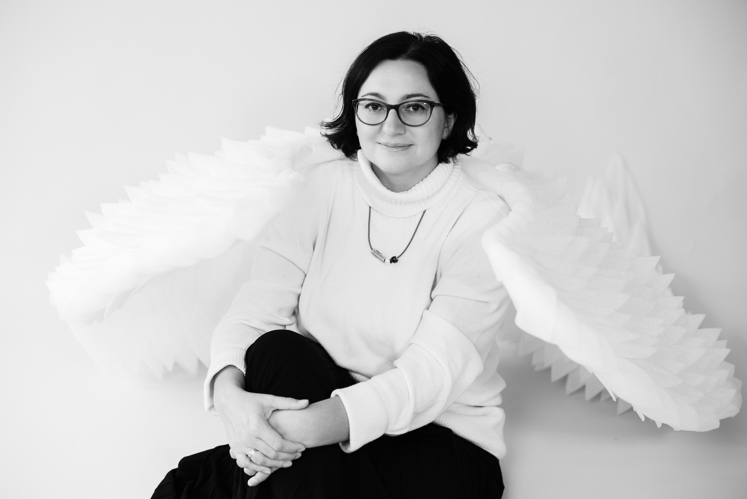 Карина. OLGA OLEYNIKOVA Пространство, люди, смыслы