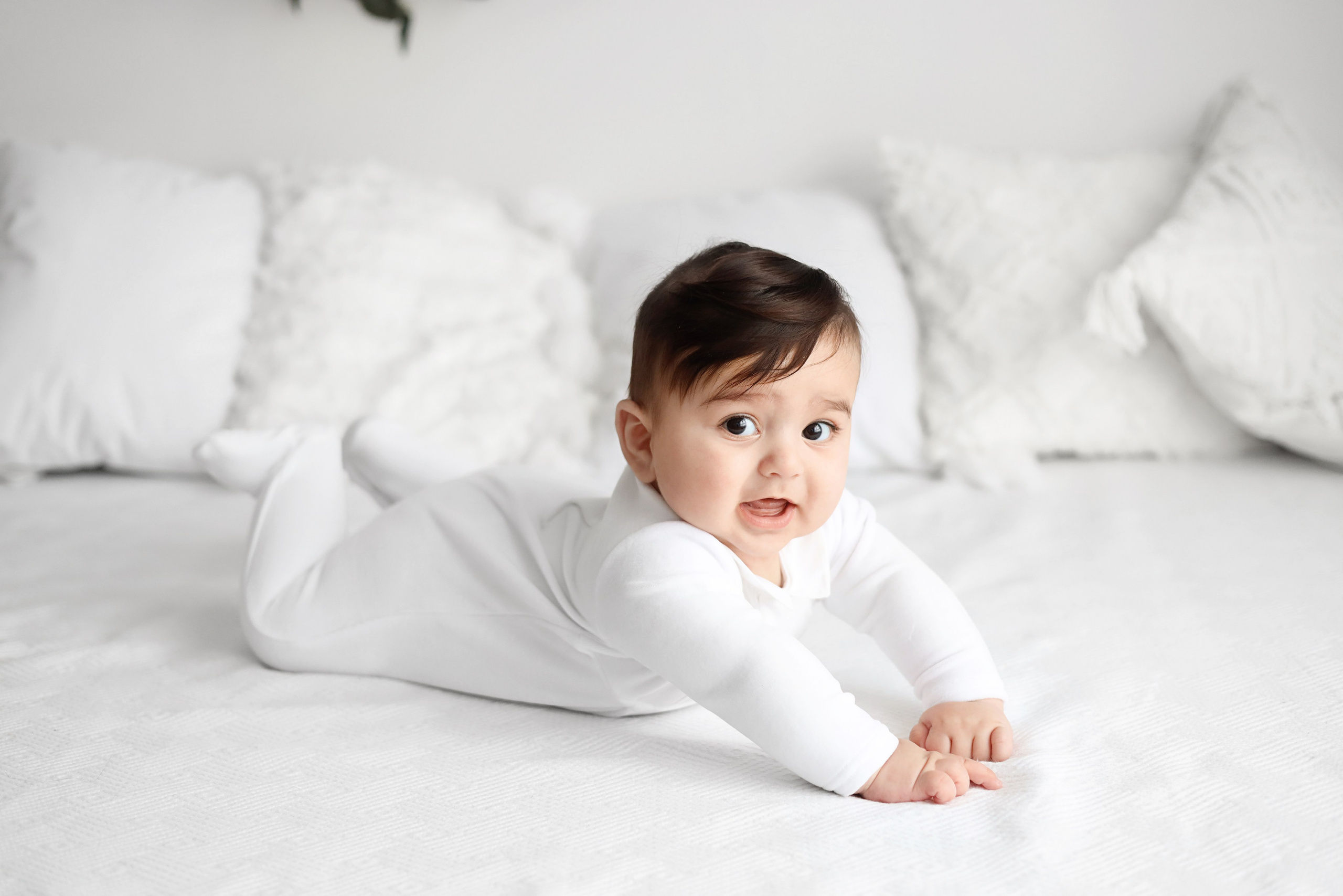 Азнавуру 6 месяцев. Фотограф новорожденных Москва. Ньюборн фотограф Москва