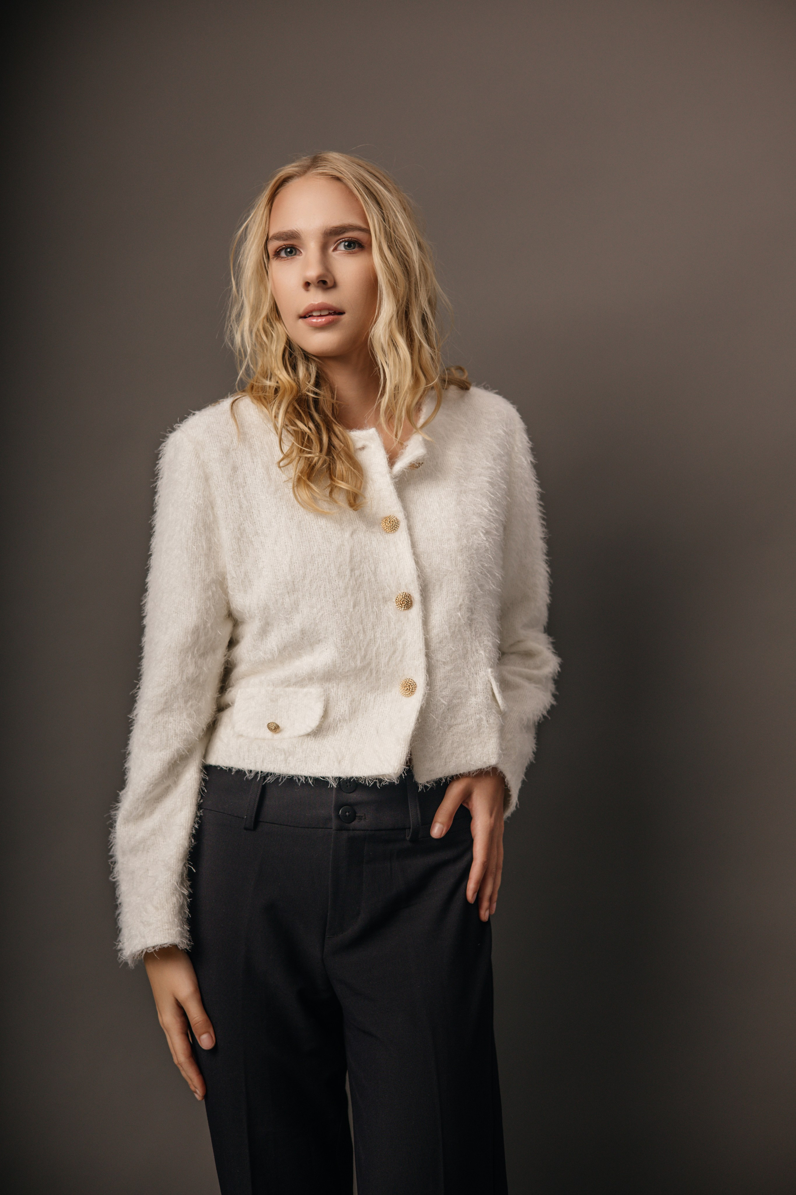 ЖЕНСКИЕ ПОРТРЕТЫ. Минимализм. Портретный, свадебный, репортажный фотограф во Владивостоке Юлиана Джули Фокс