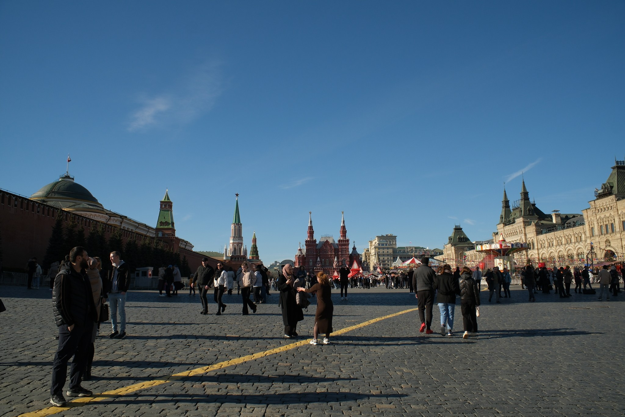 Улица, люди, жизнь…