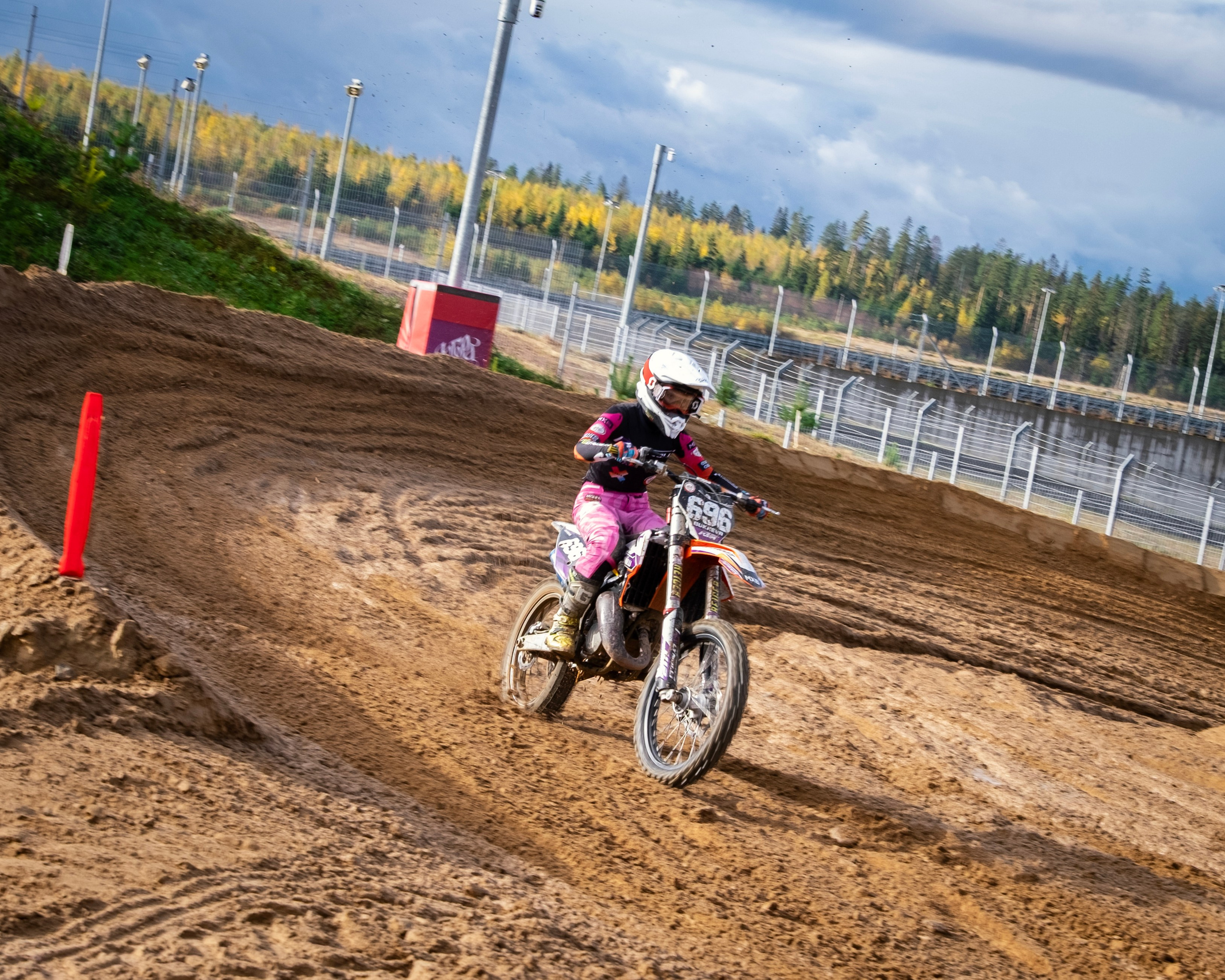 Мотокросс (Игора Драйв). Автомобильные фотографии и рисунки в Санкт-Петербурги Пашков Дмитрий