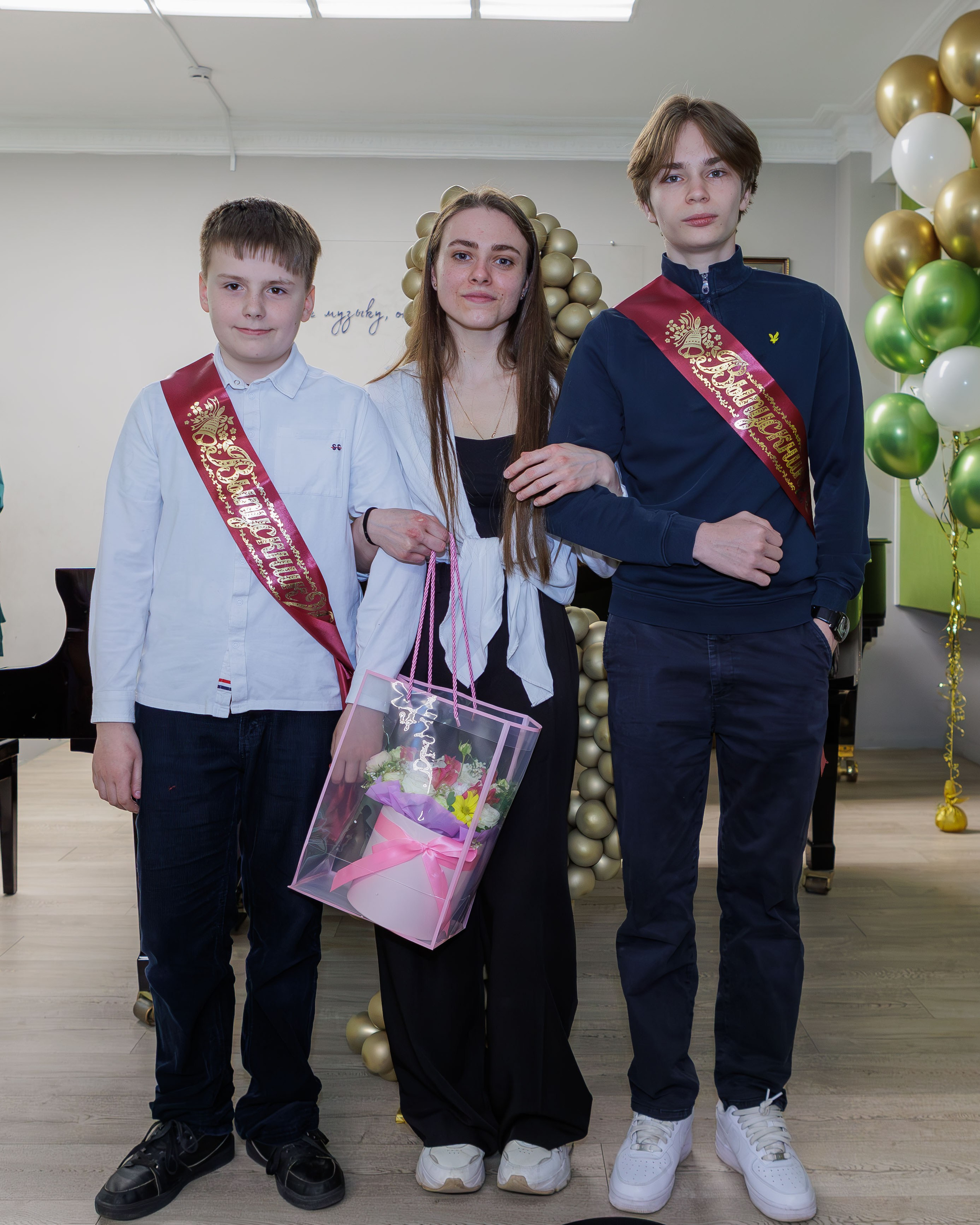 Вручение дипломов в Детской музыкальной школе имени Н. П. Будашкина. Выпускные альбомы и школьный фотограф в Подольске, Троицке, Щербинке, Москве и Московской области