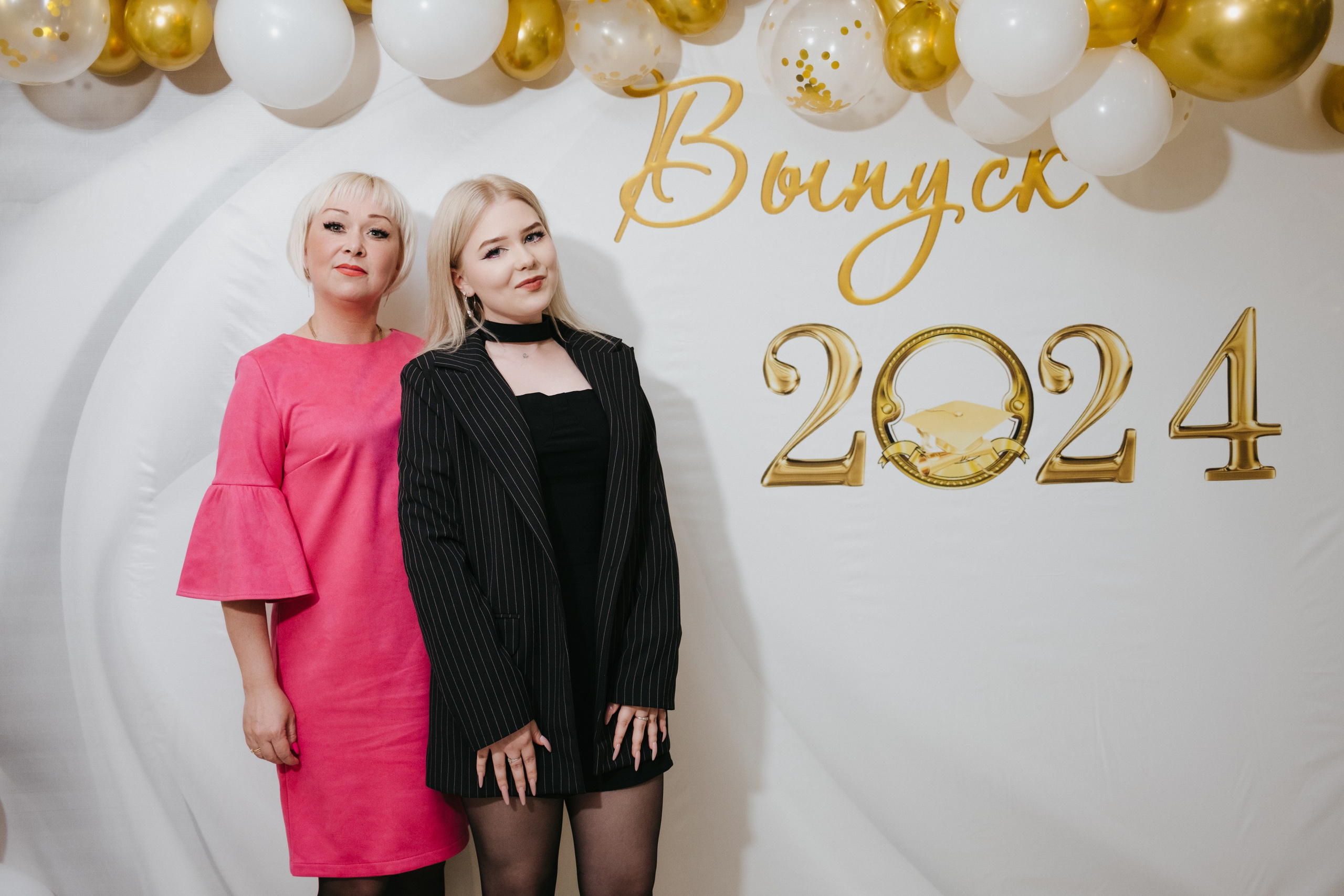 Выпускной 11 класс школы № 30. Свадебный и репортажной фотограф Денис Ожигин в Краснодаре и Краснодарском крае