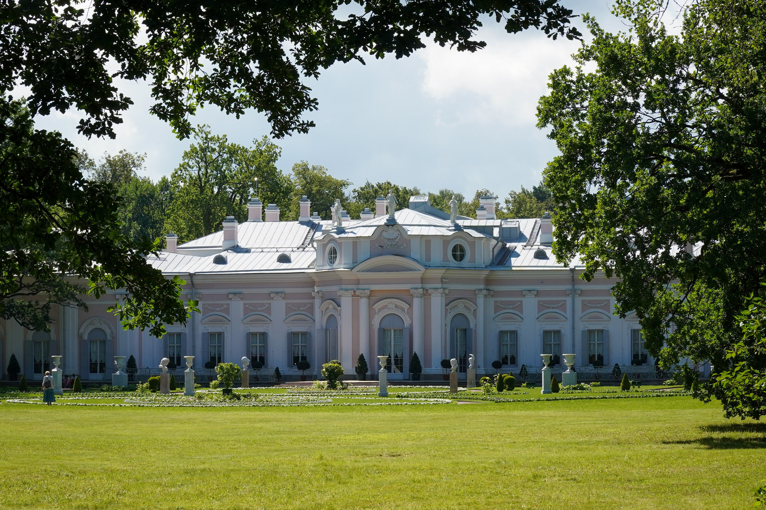 ОРАНИЕНБАУМ. Июль 2024. Фотограф Наталья Погодина в г. Обнинске