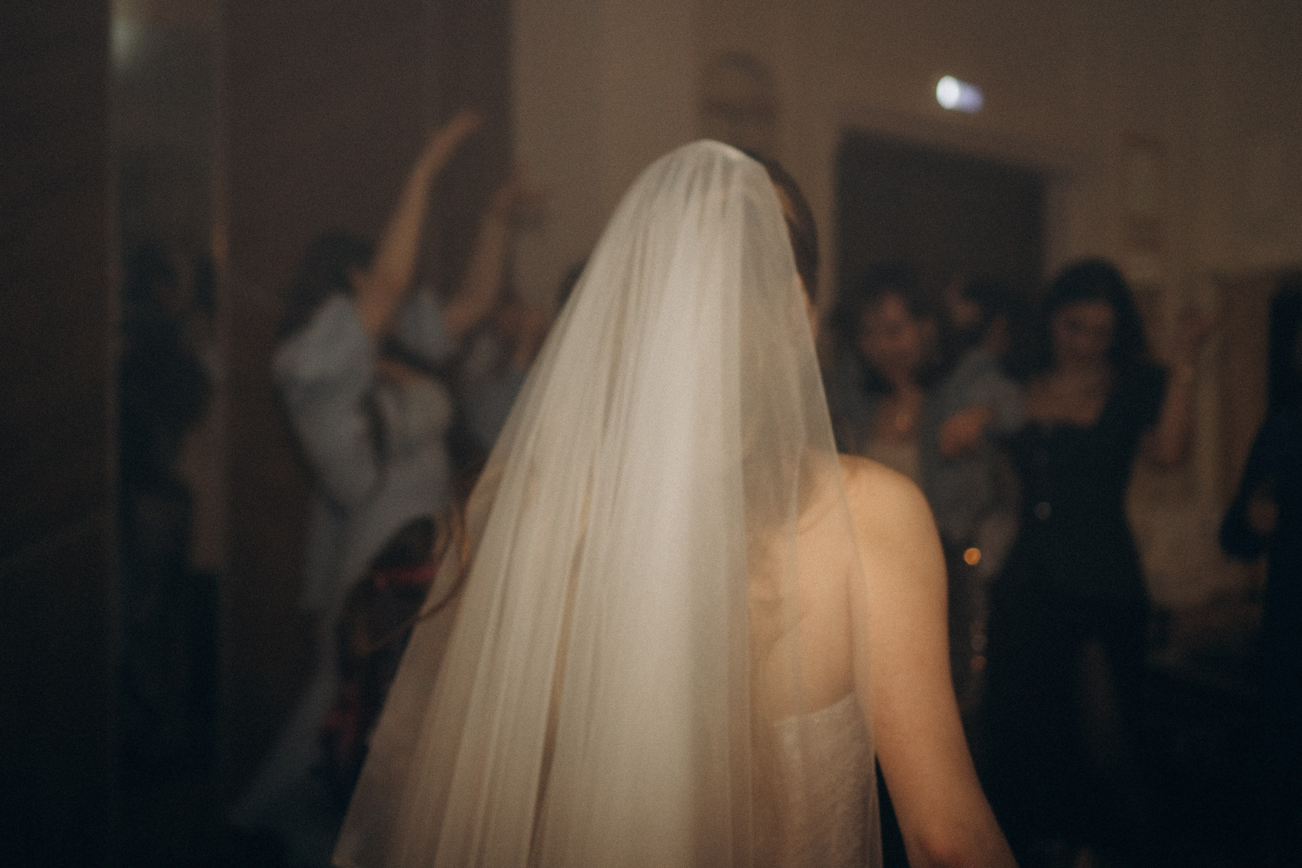 СВАДЕБНАЯ СЬЕМКА СБОРОВ В ОТЕЛЕ И ВЫЕЗД НА ЦЕРЕМОНИЮ (СНЯТО В СИБИРЕ В НИЖНЕВАРТОВСКЕ). Профессиональный фотограф, Санкт-Петербург — Виктория Богомолова