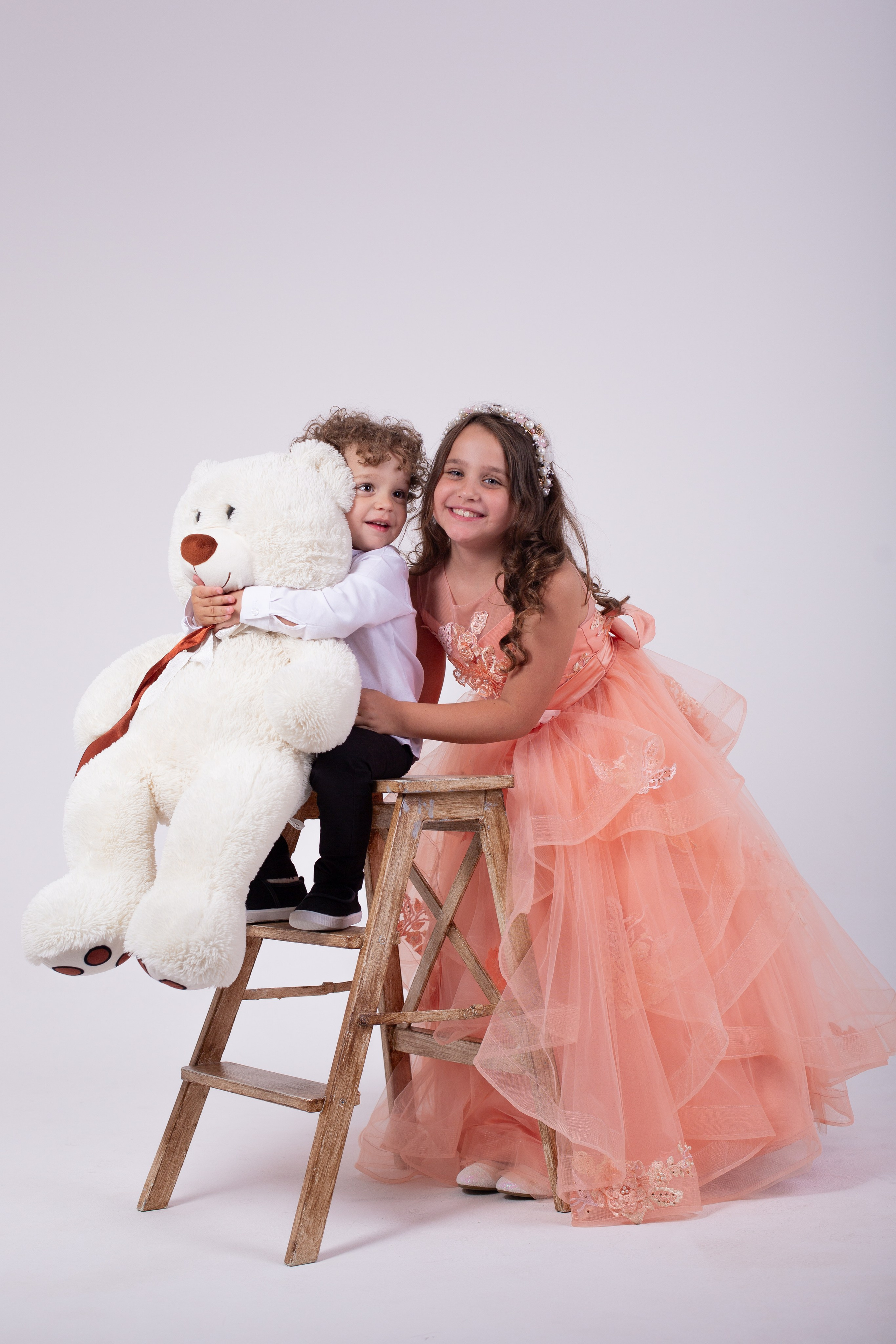 Детки. Фотограф Julia Milton | Портреты, съемки для маркетплейсов, лавстори, съёмка беременности в Санкт-Петербурге. Обучение фотографии в Спб очно