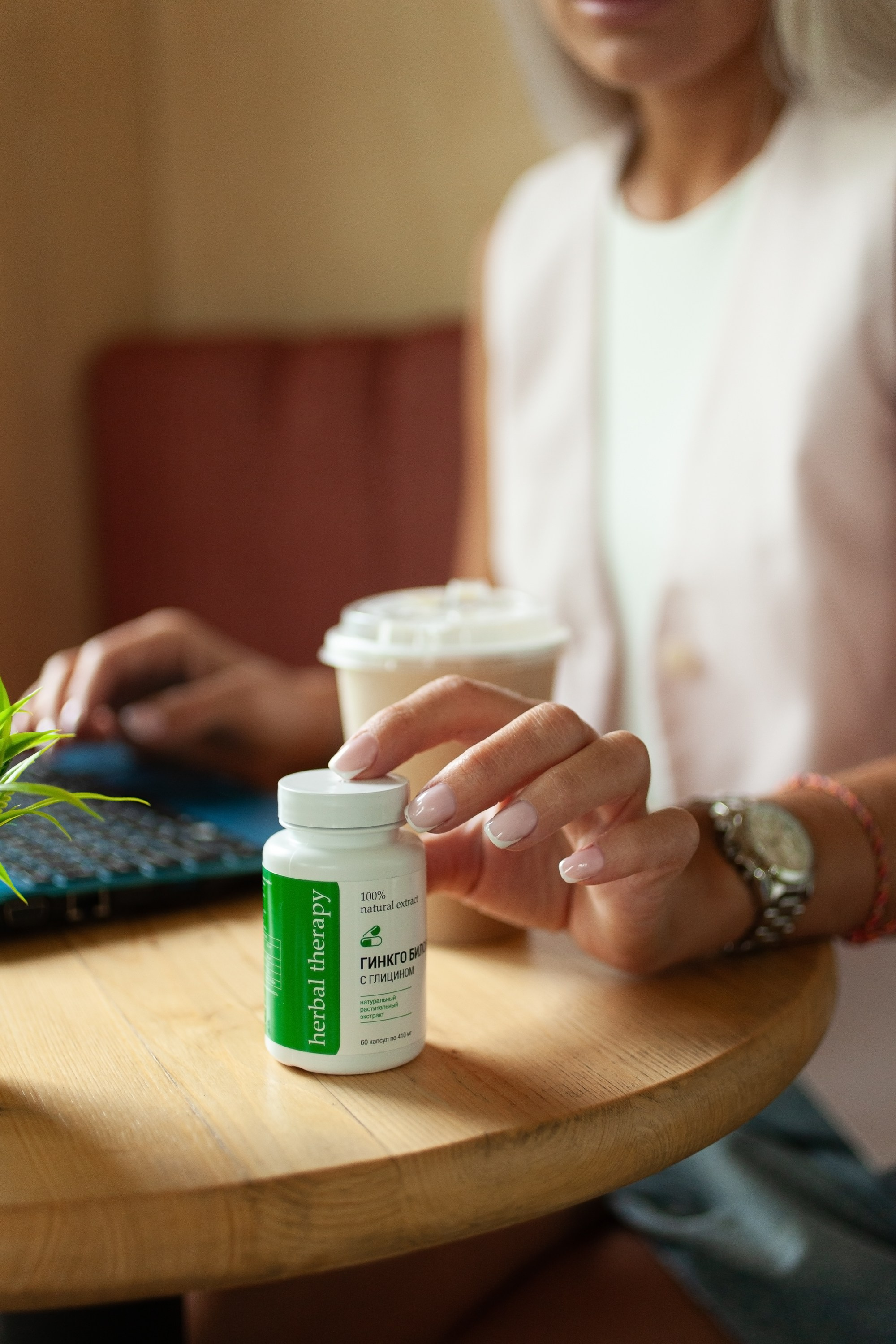 Алфит Плюс 08.08.2025. Юлия Василенко, Профессиональный предметный рекламный фотограф Барнаул, Алтай, и по всей России онлайн