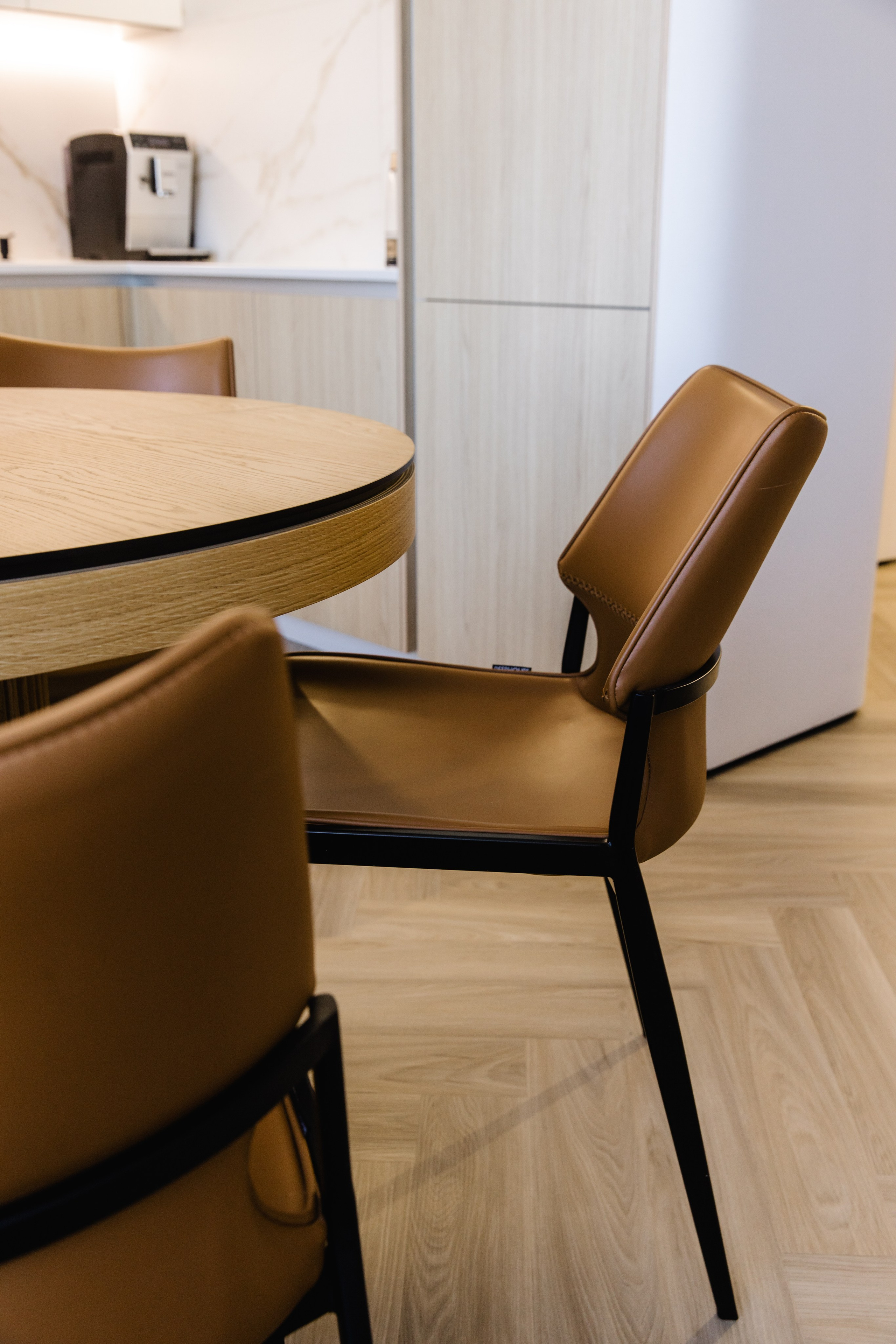 Rozalux. ГУДРУМ — Мебель на заказ в Томске | Кухни | Шкафы | Стулья и Столы