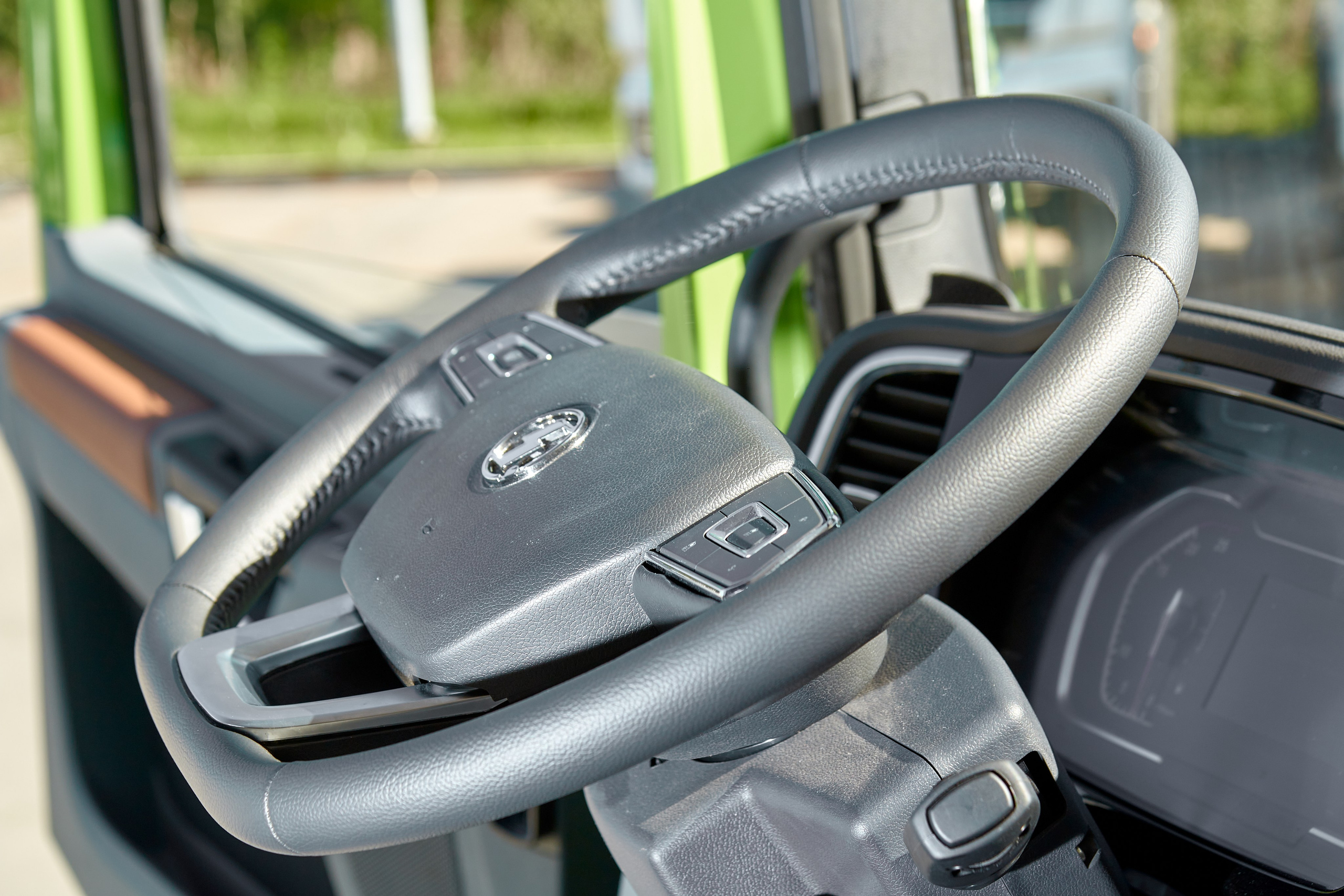 Фотосъёмка автомобилей. Предметный и репортажный фотограф Алексей Кротов