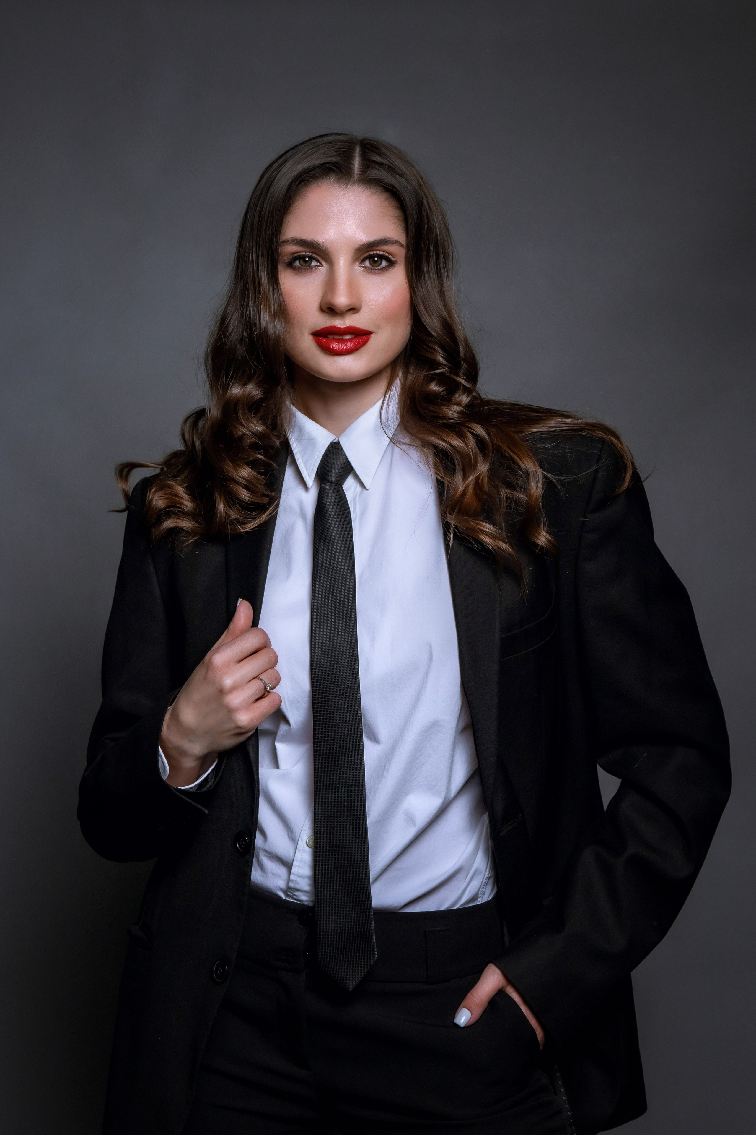 СТУДИЙНЫЙ минимализм ЖЕНСКИЙ. Фотограф Алина Лебедь
