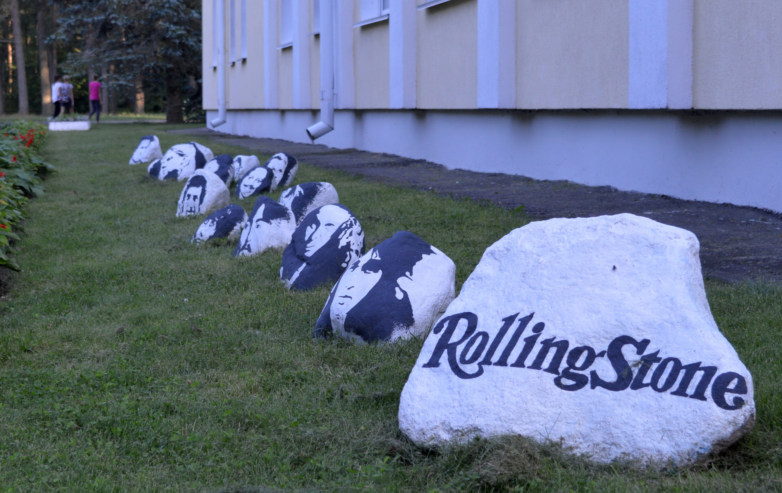 Авторская роспись мебели и предметов интерьера. Художественная роспись стен и фасадов в Минске и Беларуси