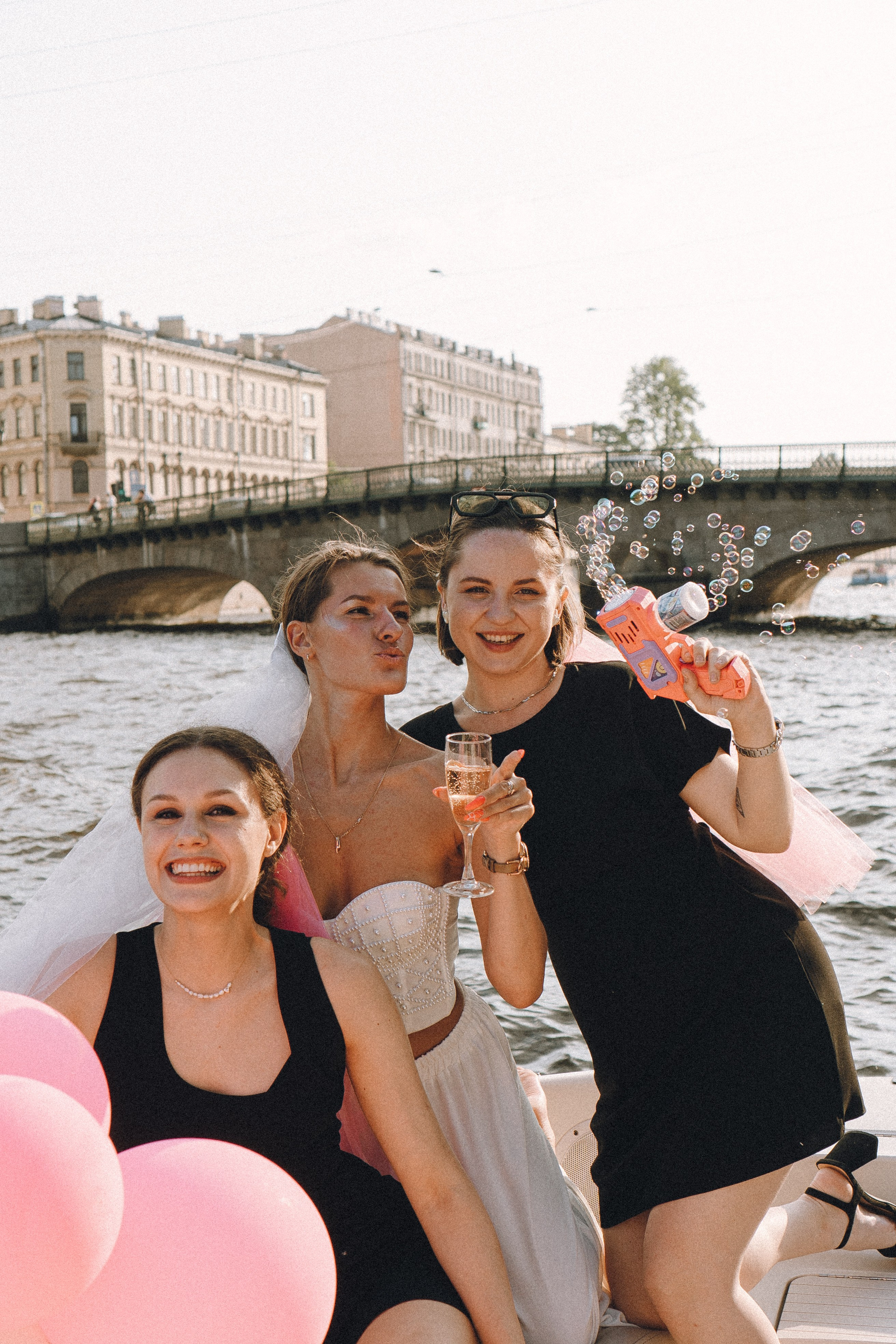 ДЕВИЧНИК НА КАТЕРЕ. Профессиональный фотограф, Санкт-Петербург — Виктория Богомолова