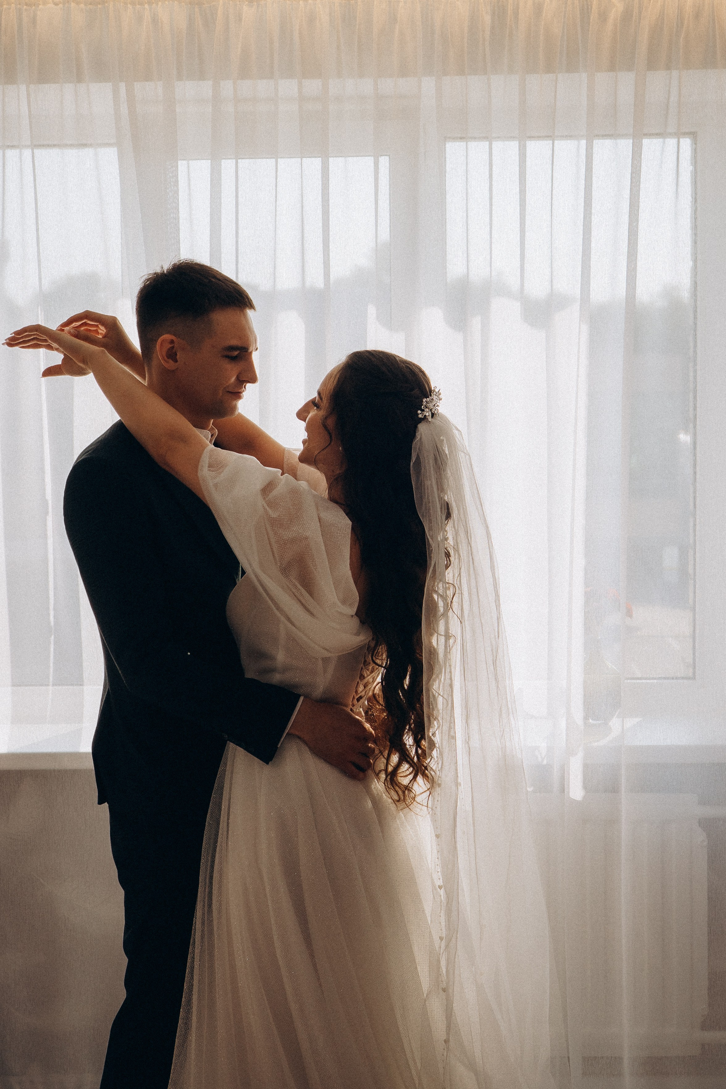 СВАДЕБНАЯ СЬЕМК В ПАРКЕ 300-ЛЕТИЯ. Профессиональный фотограф, Санкт-Петербург — Виктория Богомолова