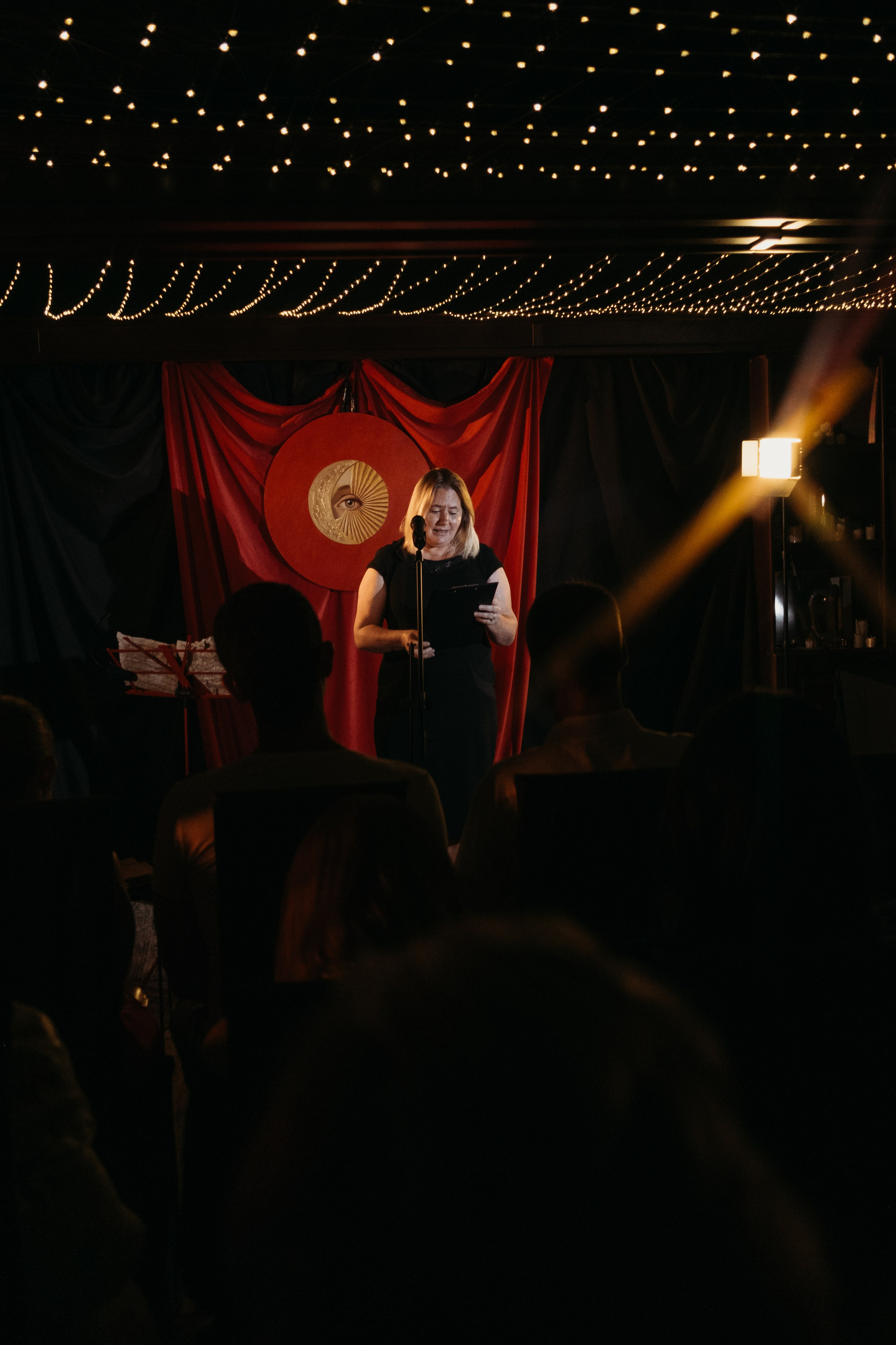 Поэтические встречи «Уютные чтения». Репортажный фотограф в Сочи Екатерина Вежливцева