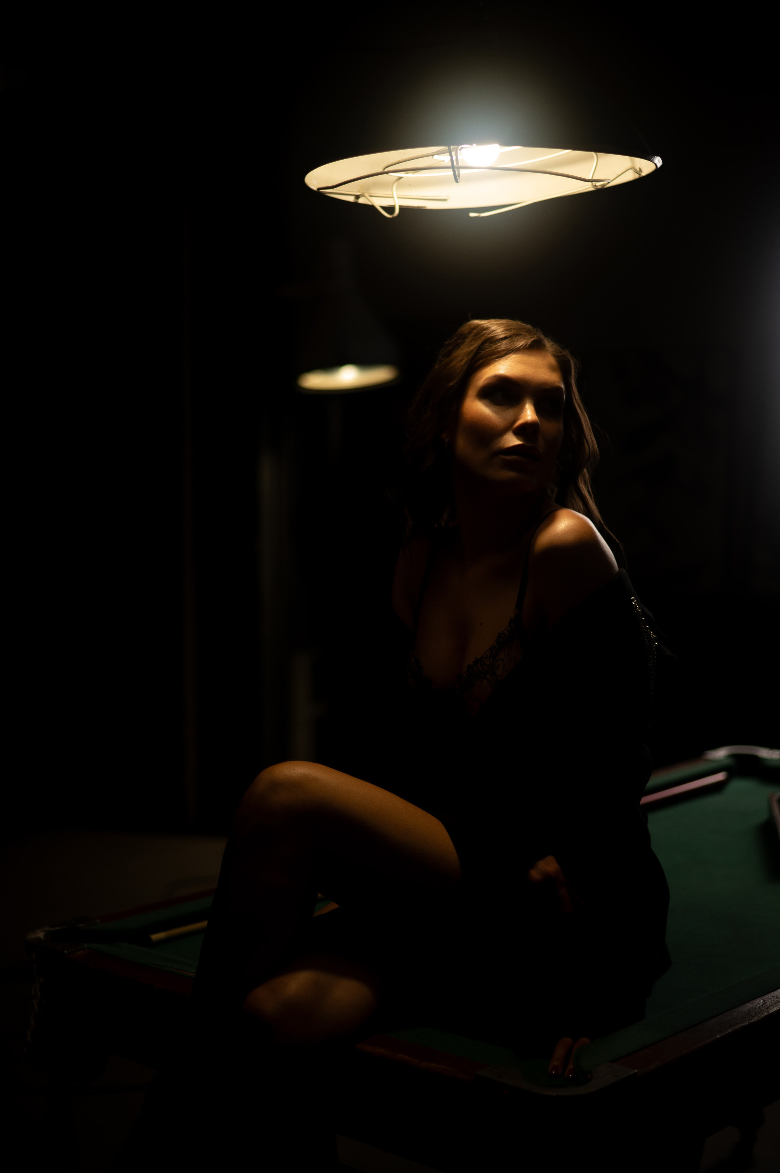 Фотосессия бельевая за бильярдным столом. Женский фотограф Санкт-Петербург Александра Колий