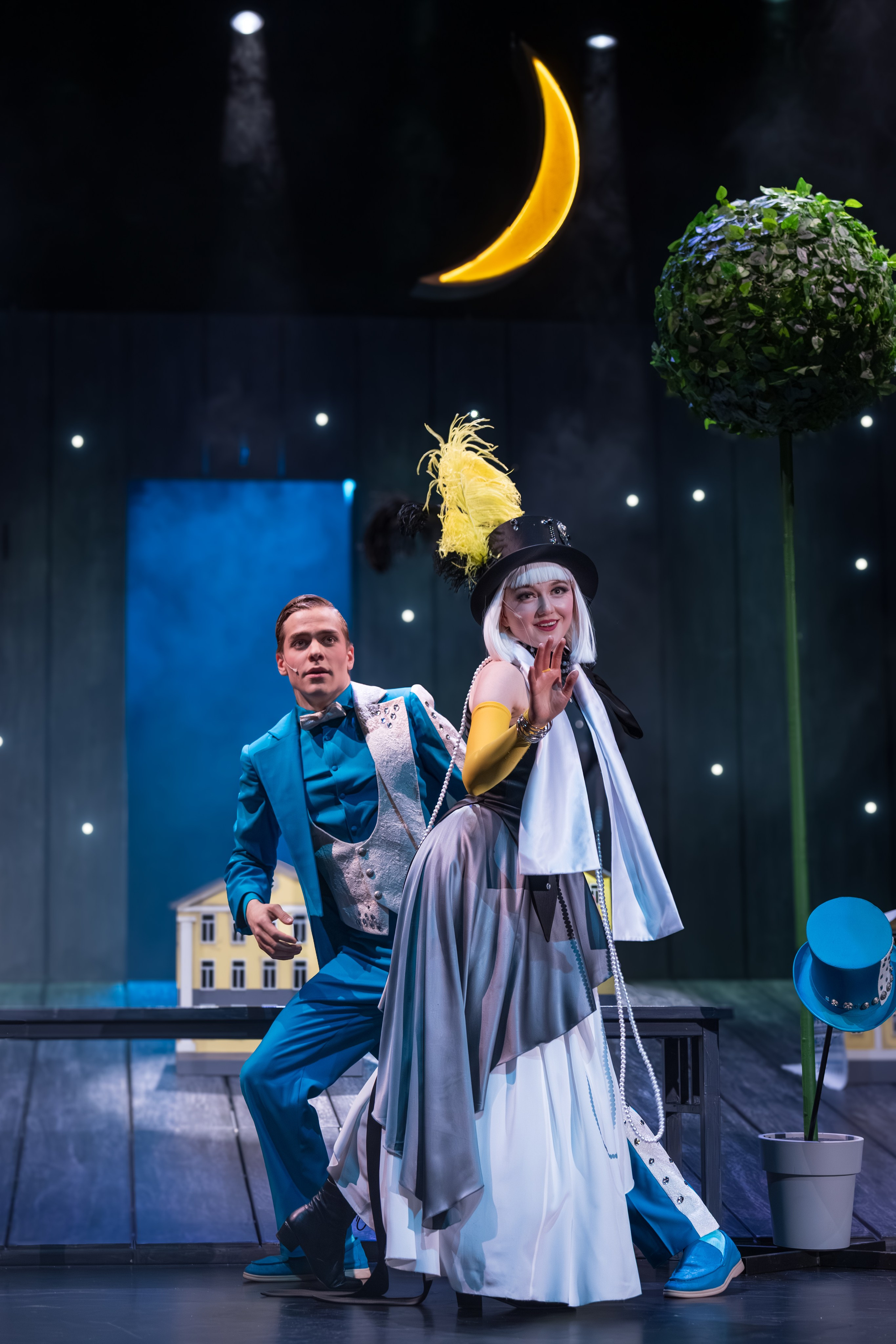 Театр Терезы Дуровой: Ревизор. Сайт фотографа Сергея Абрамова