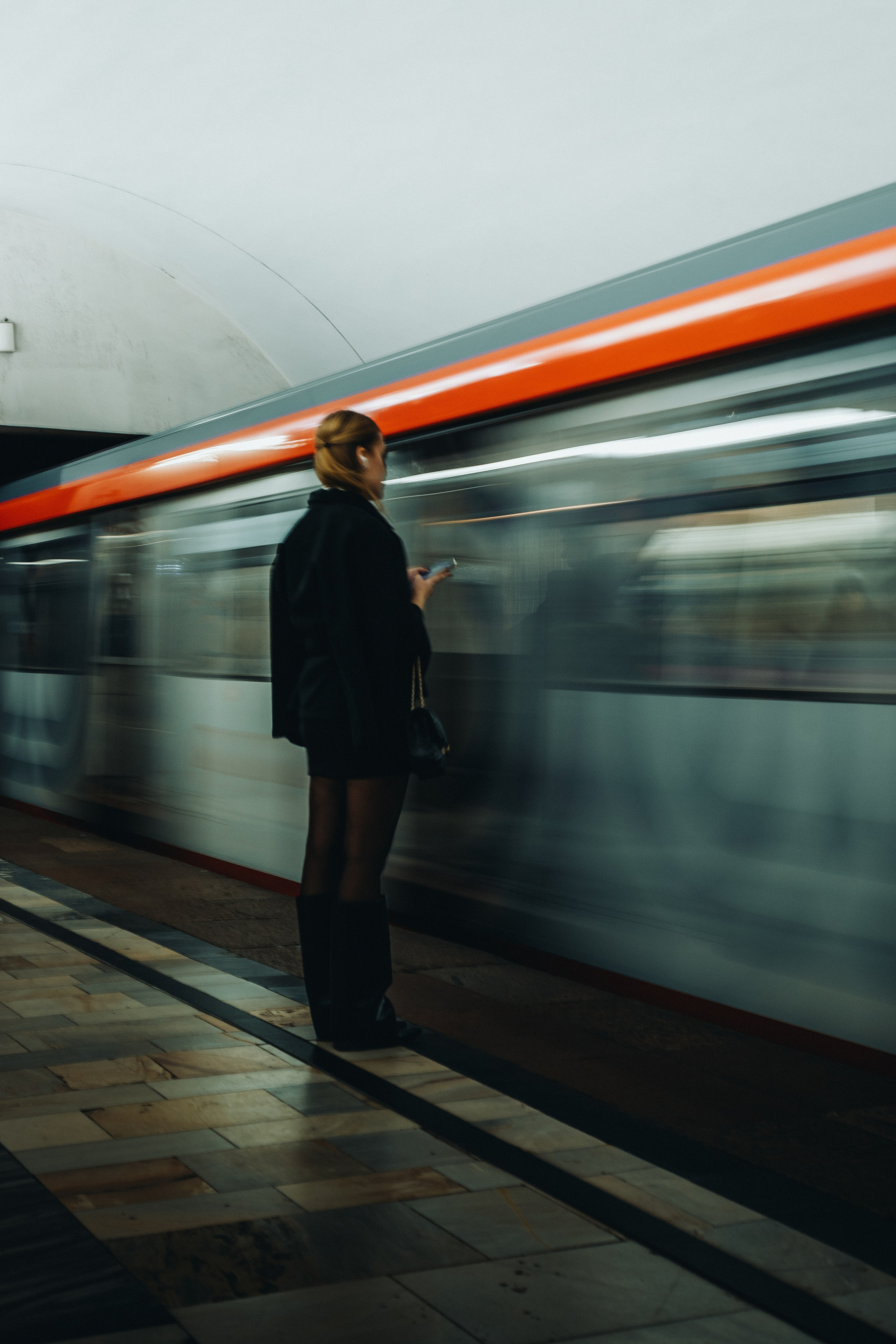 Стрит фотография Москва, Россия. Mood цвета, обработка, уроки, пресеты