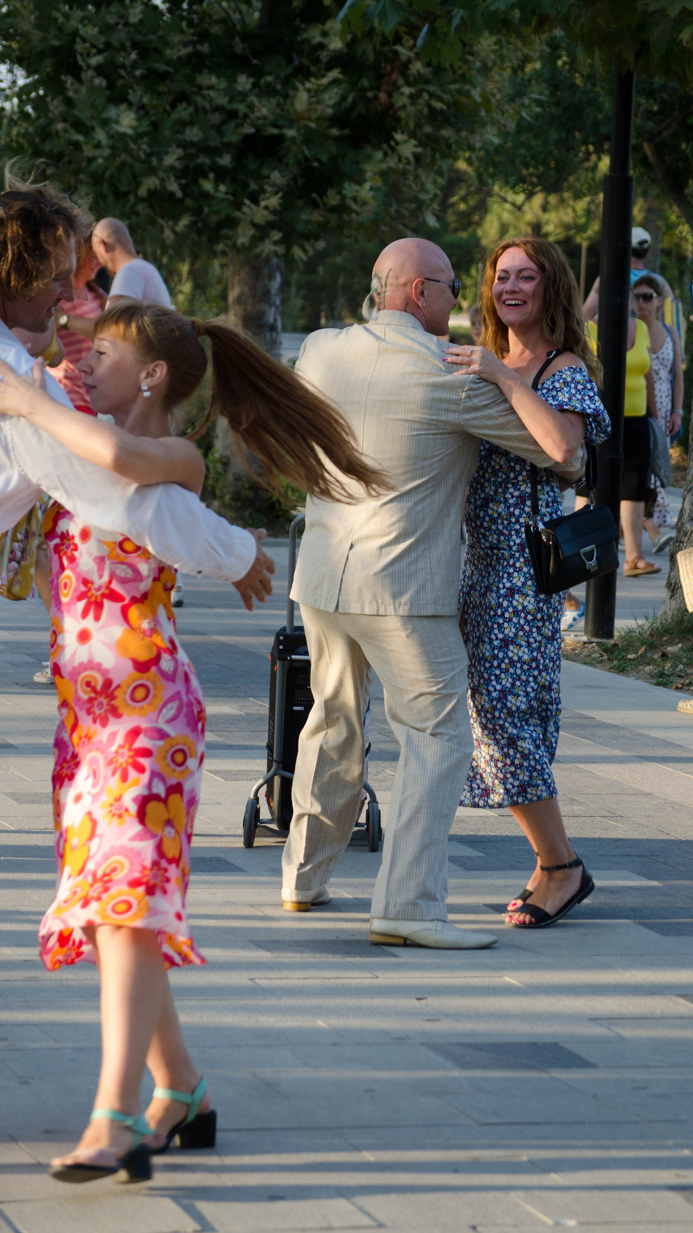 Фотограф на ваше мероприятие в Крыму | Съемка милонг и фестивалей | Илья Желдак. Профессиональная фотосъемка в Крыму. Натуральные эмоции и живые кадры. Забронируйте дату прямо сейчас!