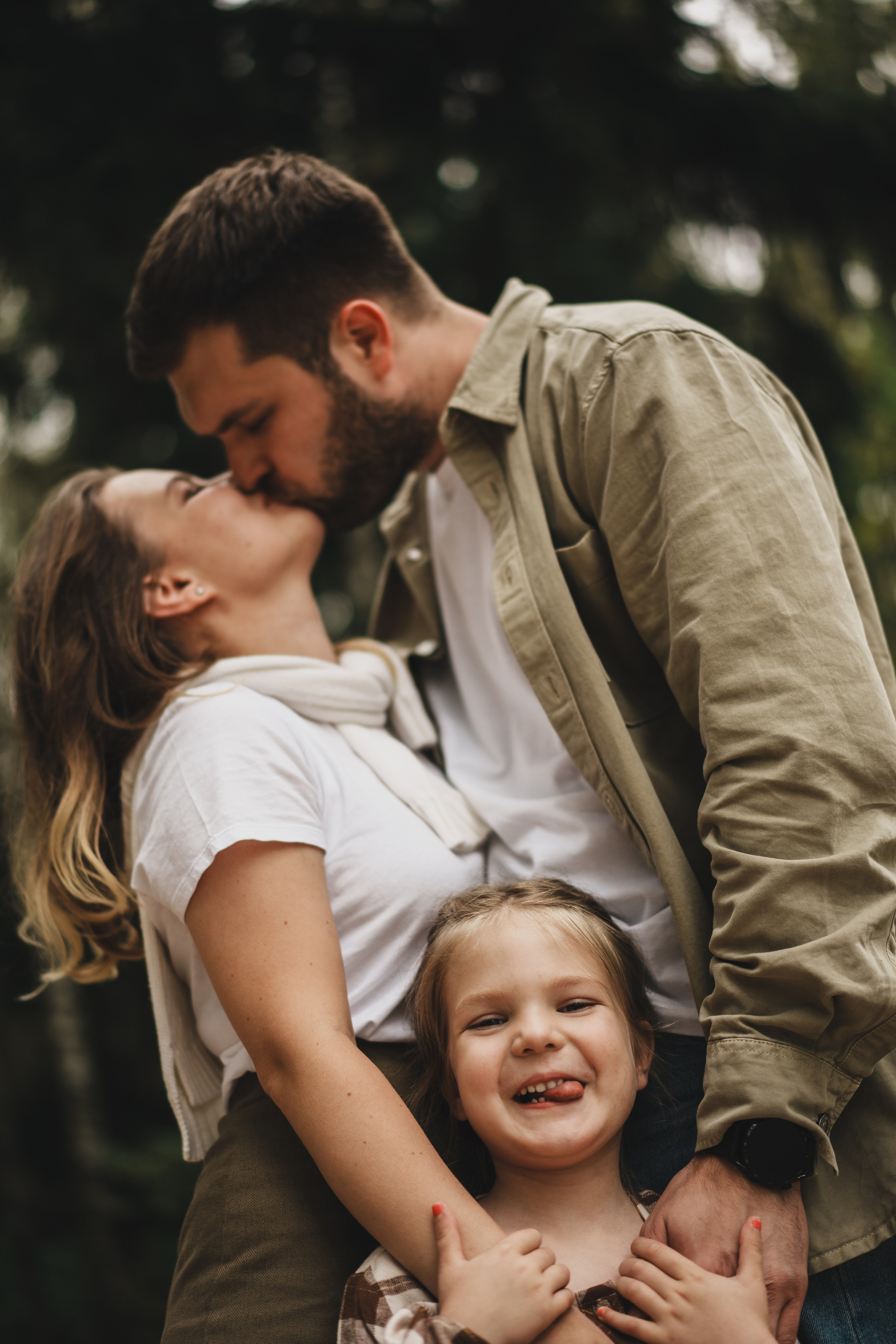 Фотосессия в Мещерском парке. Мама, папа и лапочка дочка. Семейный и детский фотограф и видеограф в Москве, Серпухове и Тарусе Валерия Сорокина