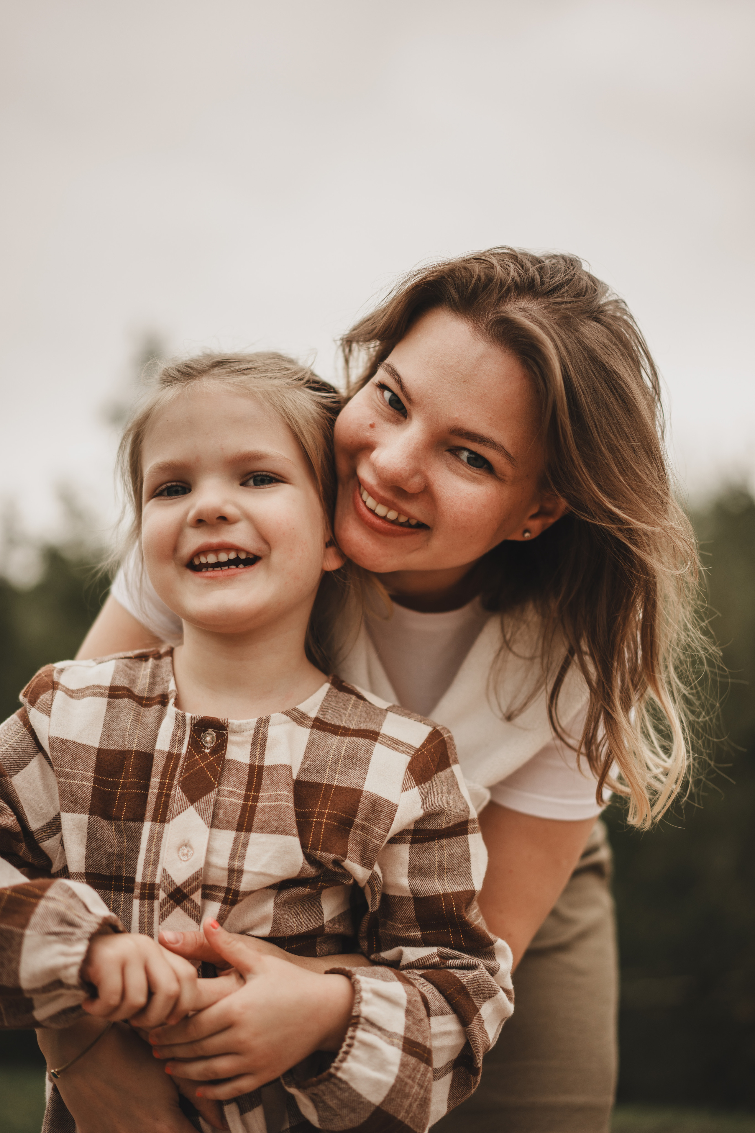 Фотосессия в Мещерском парке. Мама, папа и лапочка дочка. Семейный и детский фотограф и видеограф в Москве, Серпухове и Тарусе Валерия Сорокина