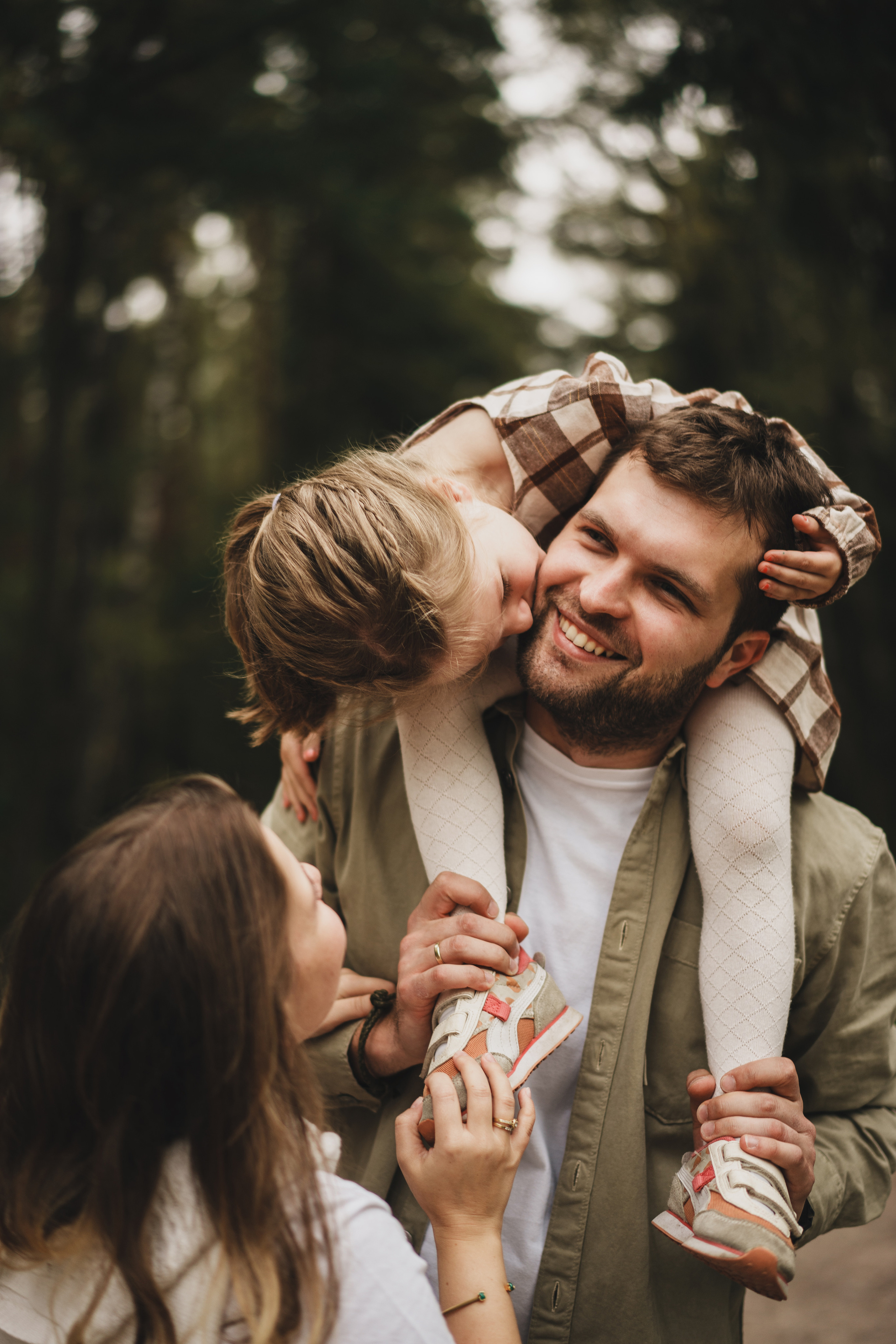 Фотосессия в Мещерском парке. Мама, папа и лапочка дочка. Семейный и детский фотограф и видеограф в Москве, Серпухове и Тарусе Валерия Сорокина