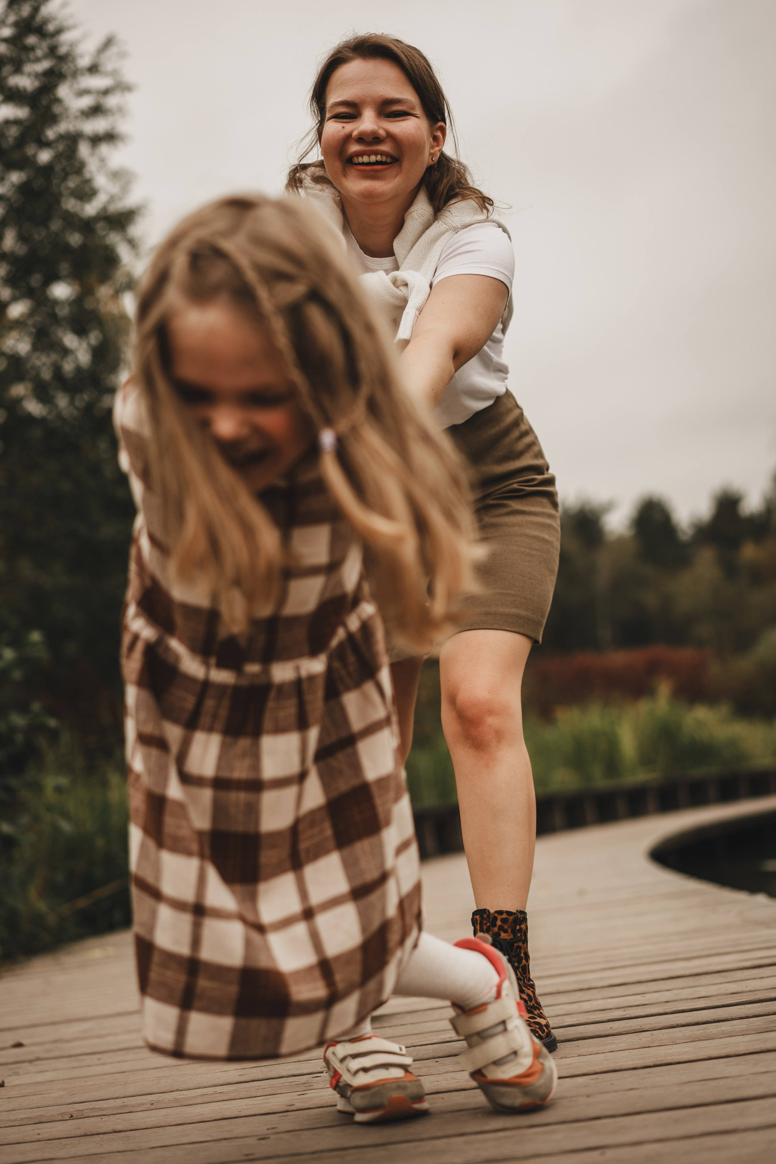 Фотосессия в Мещерском парке. Мама, папа и лапочка дочка. Семейный и детский фотограф и видеограф в Москве, Серпухове и Тарусе Валерия Сорокина
