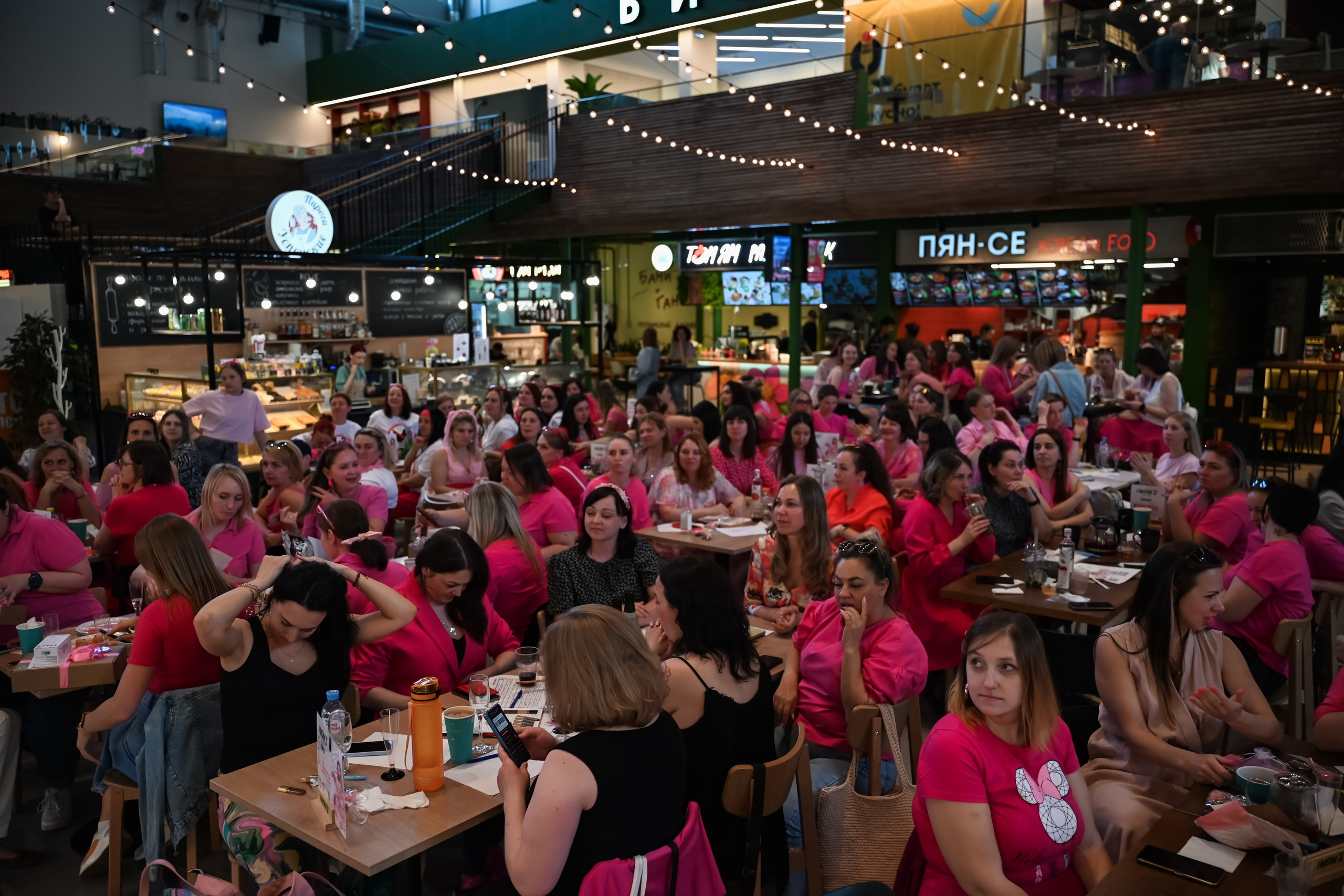 Игра IMOM'S в розовом. Фотограф в Санкт-Петербурге