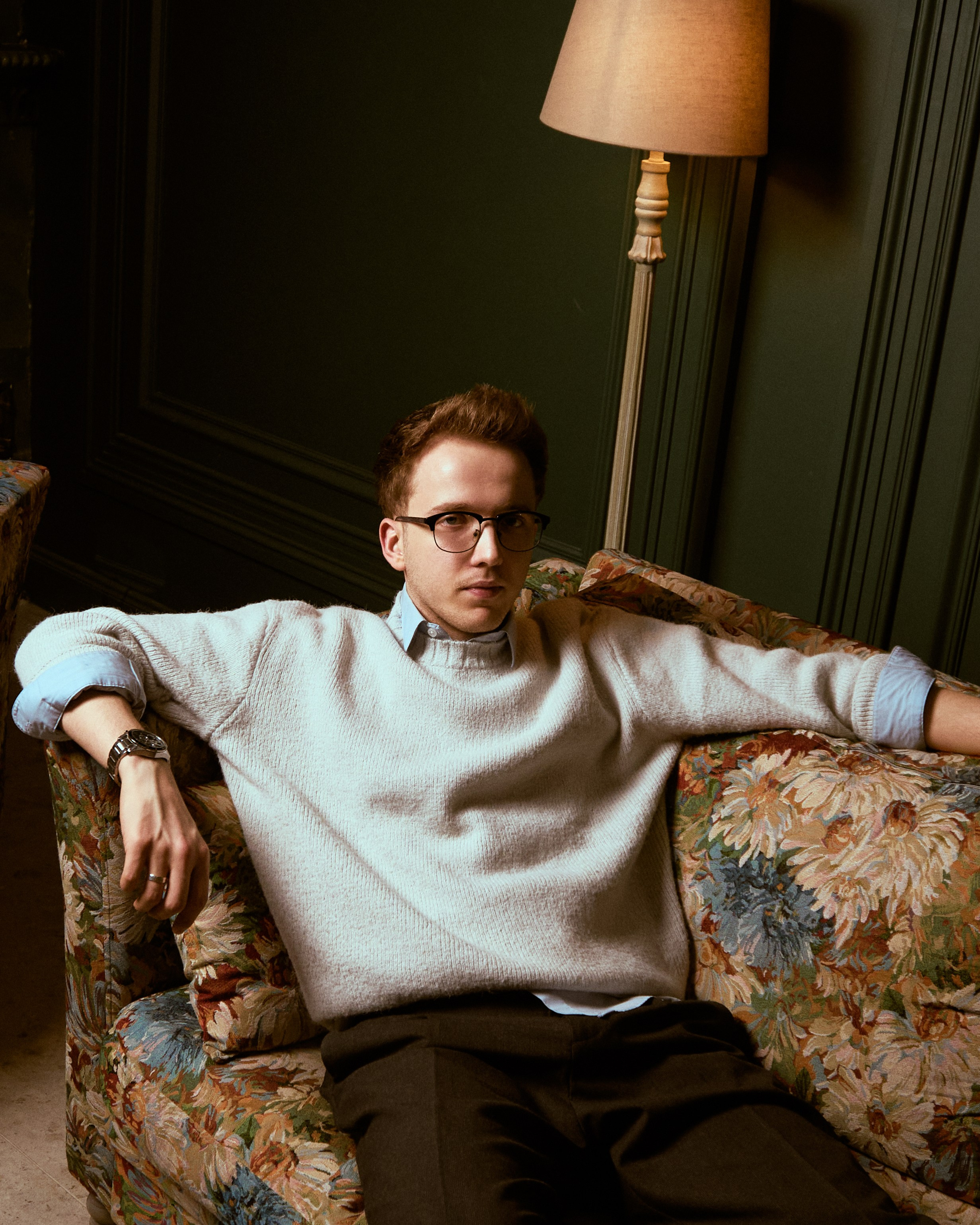 Максим. Главная