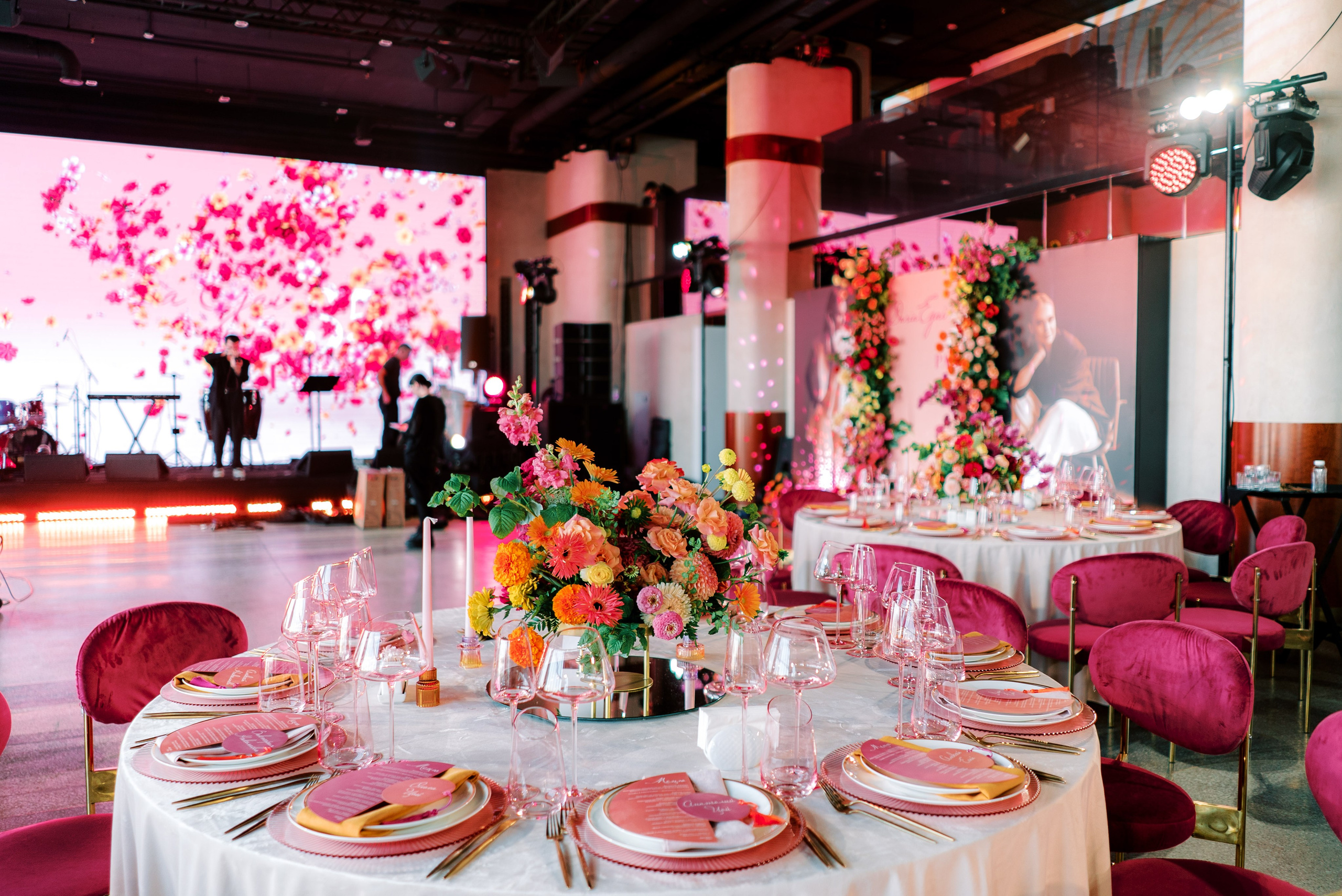 Юбилей в Воробьевы холл. Kirillova Studio — мастерская декора и событий Юли Кирилловой