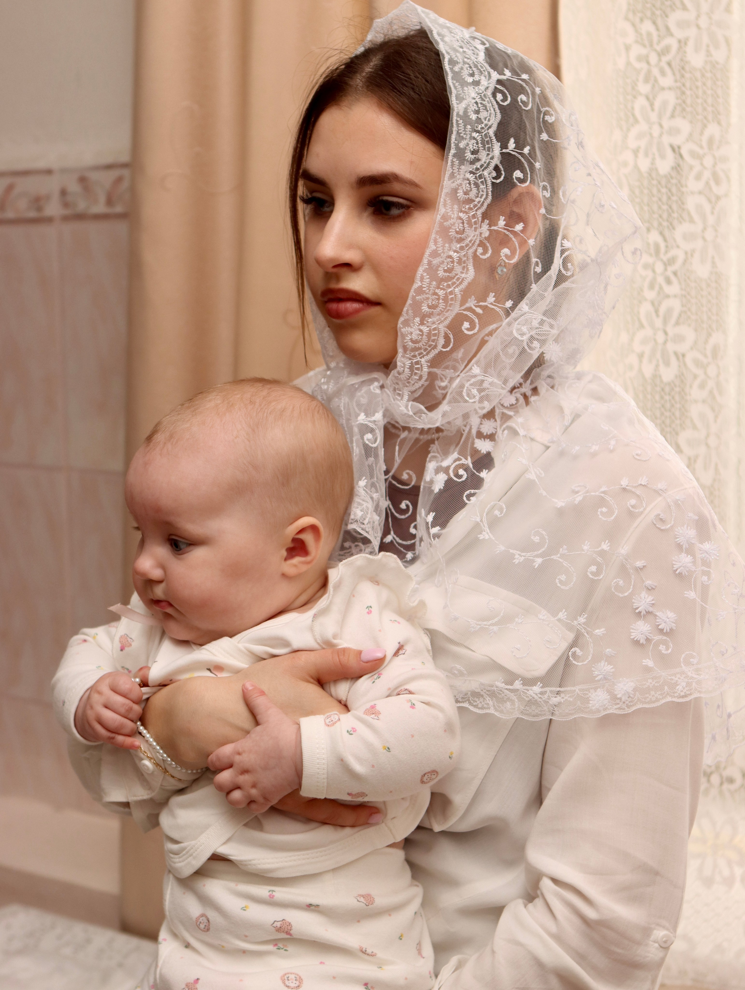 Анастасия и Вадим — крещение Виктории. Фотограф в Курске Смирнов Евгений