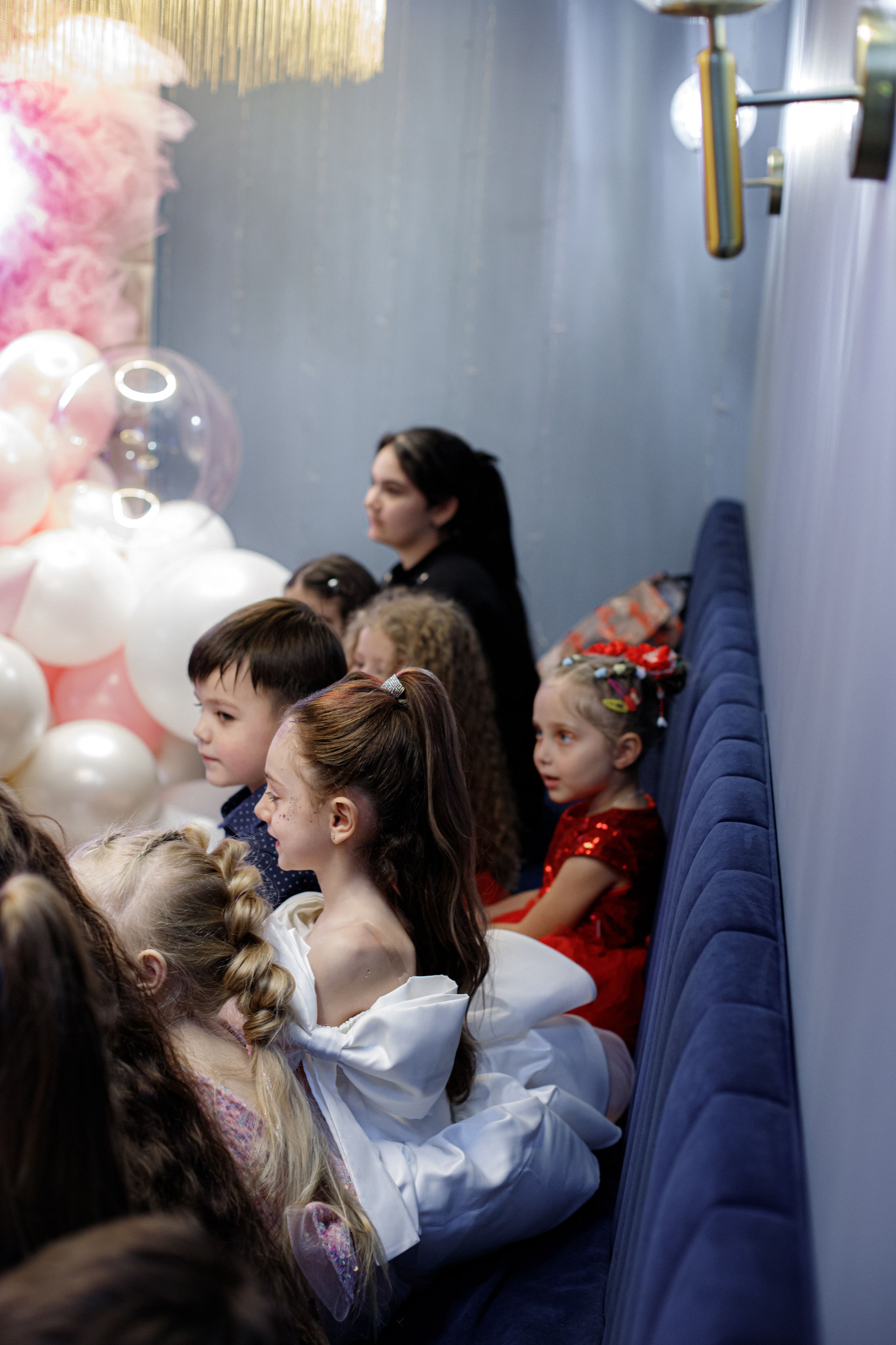 ASIA'S BIRTHDAY PARTY. Photokarish