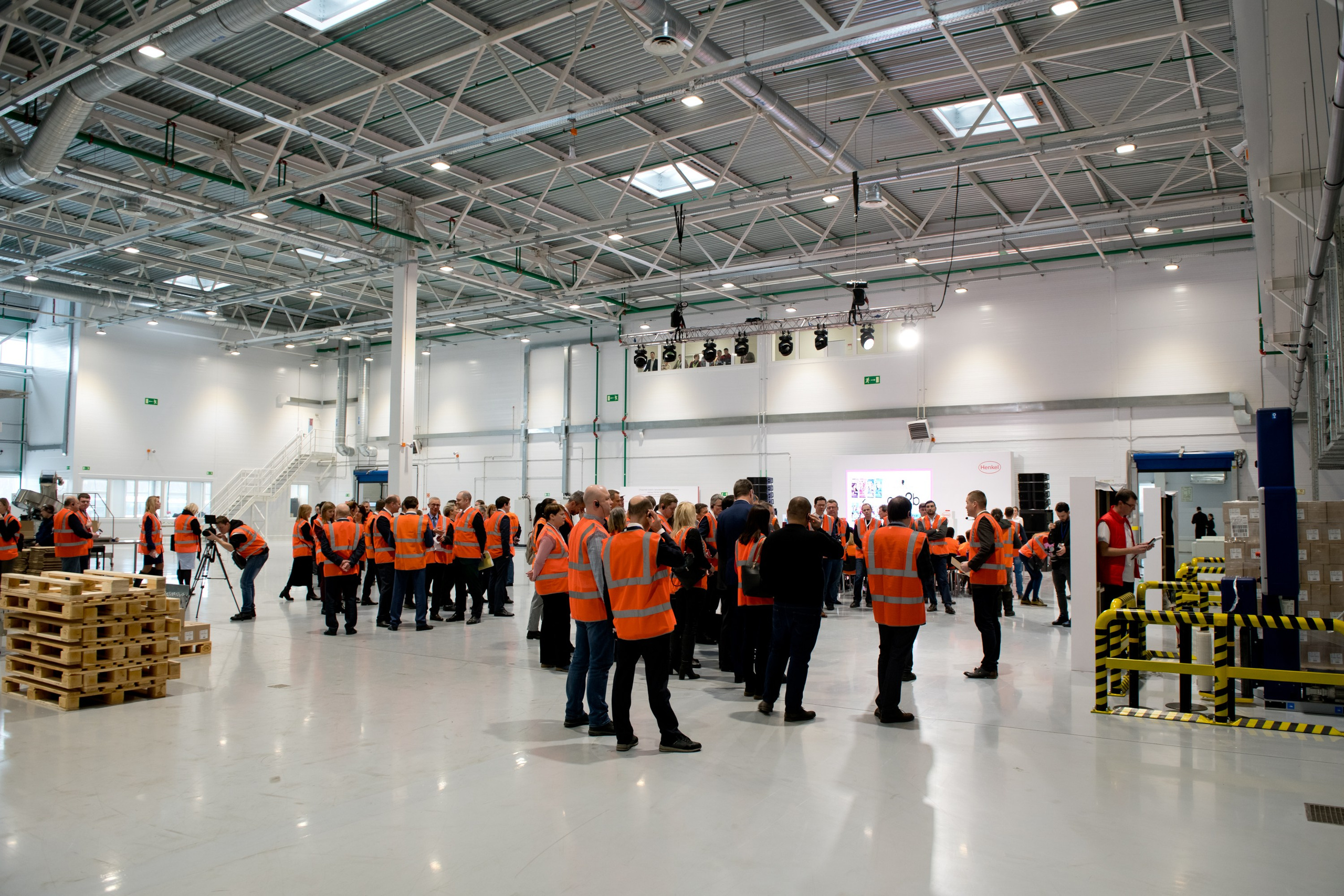 Открытие завода Henkel в Ногинске. Репортажный фотограф и видеограф Слава Думчев. Тимбилдинги, отчетники, корпоративы