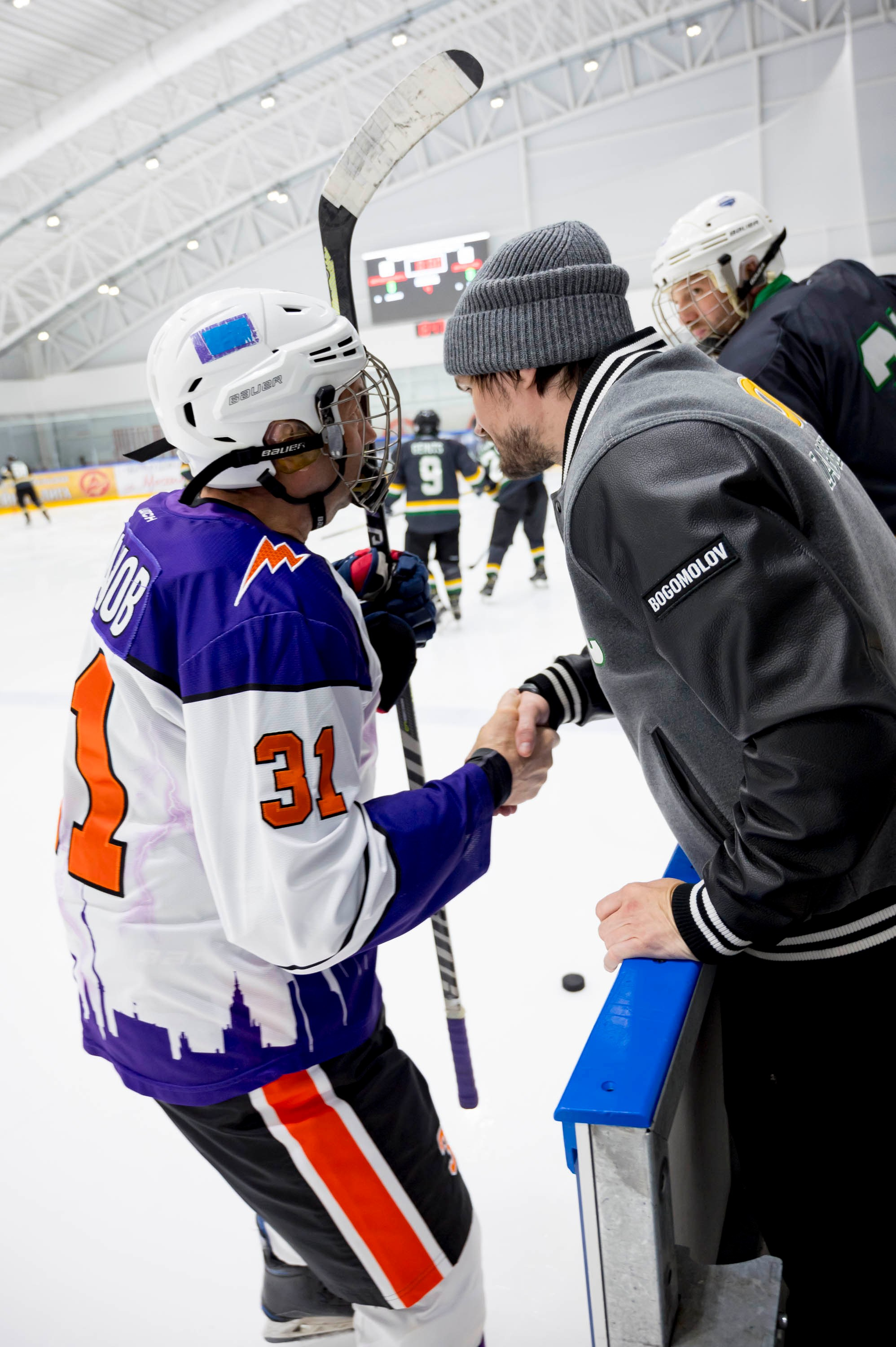 Хоккейный матч корпоративной команды Зарубежнефть. Репортажный фотограф и видеограф Слава Думчев. Тимбилдинги, отчетники, корпоративы