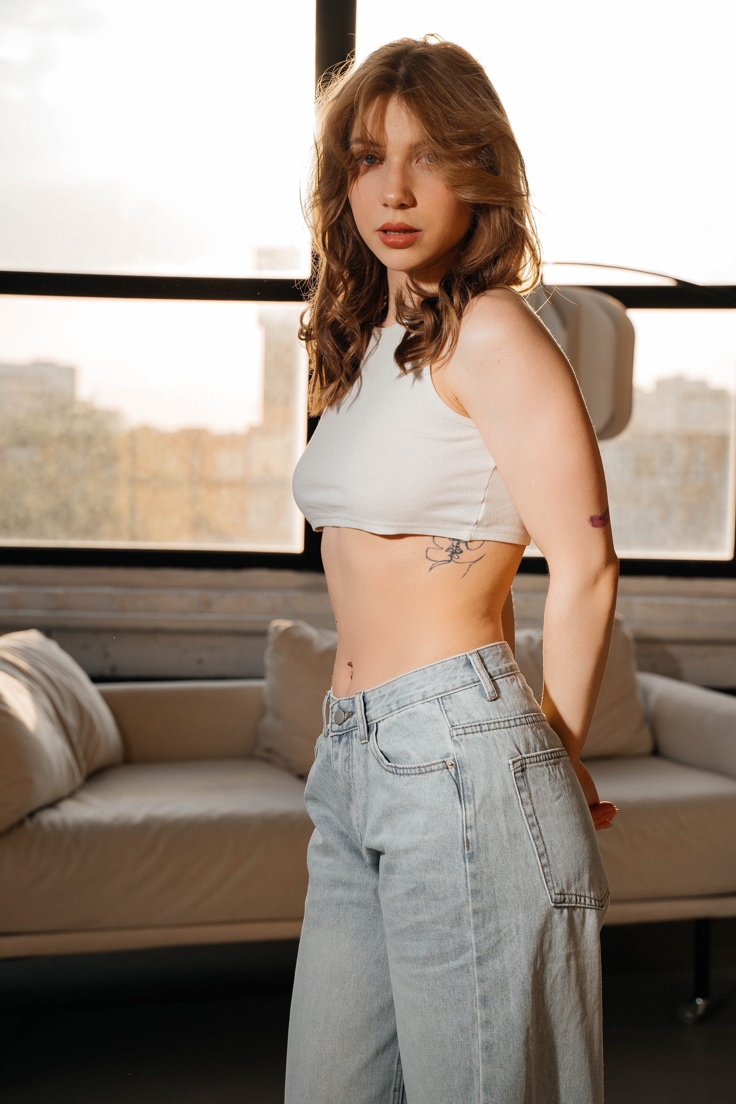 Съемки в интерьере студий. Виктория Алпеева — фотограф по любви