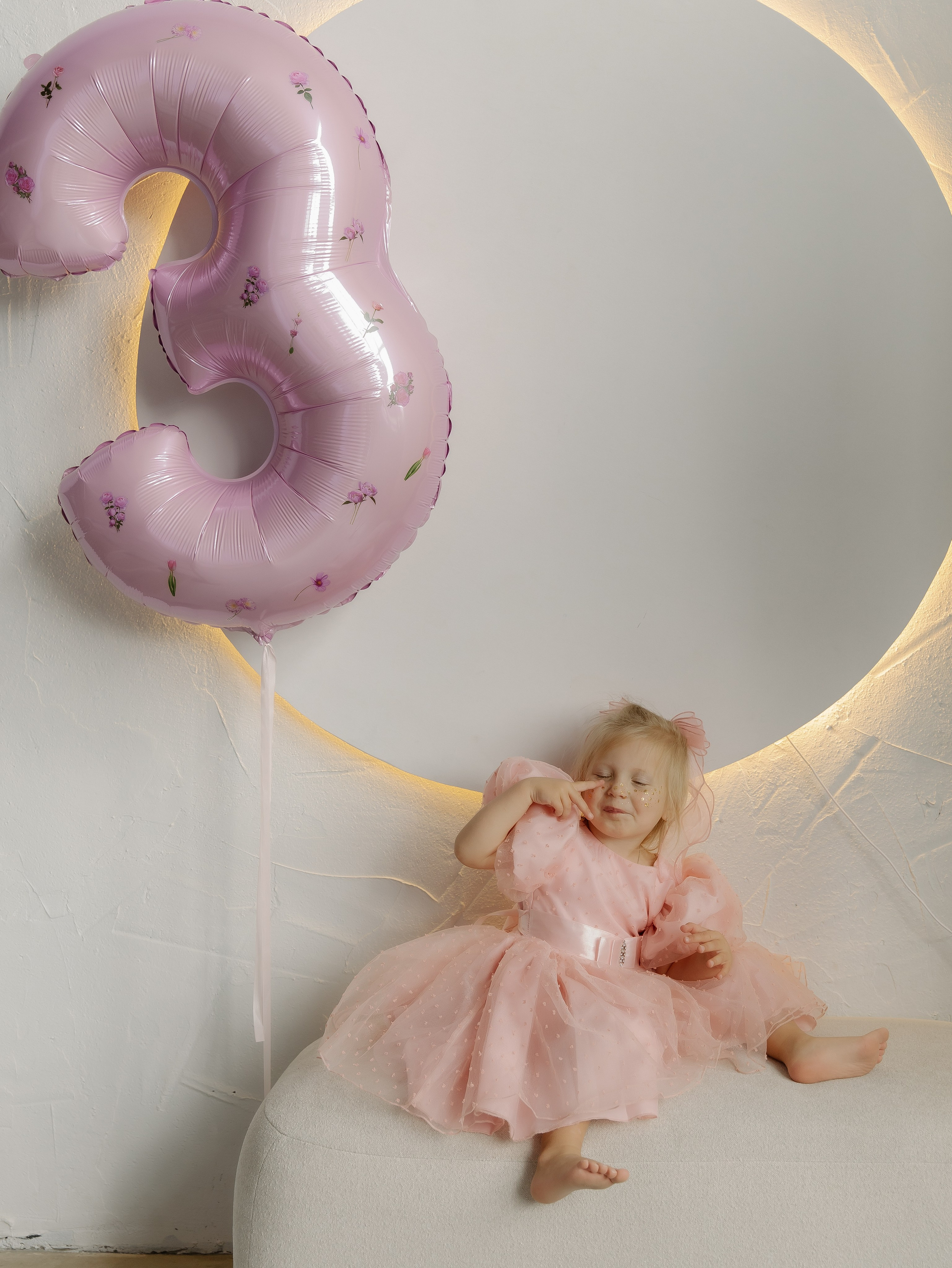 Семейная фотосессия в студии. СВАДЕБНЫЙ ФОТОГРАФ ЧЕЛЯБИНСК