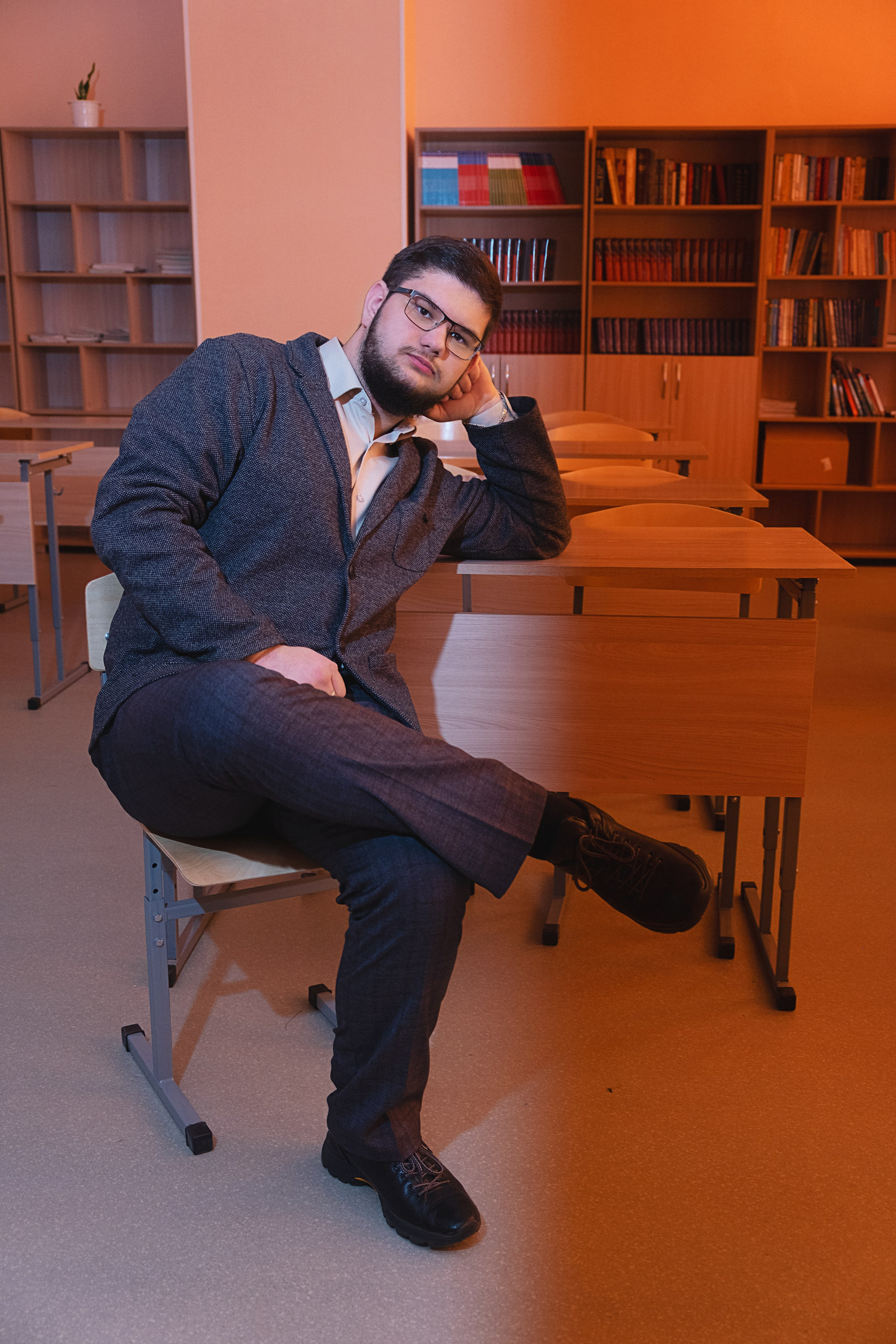 Выпускной альбом 2024. Фотограф и видеограф в Омск/Москва Сащенко Лера