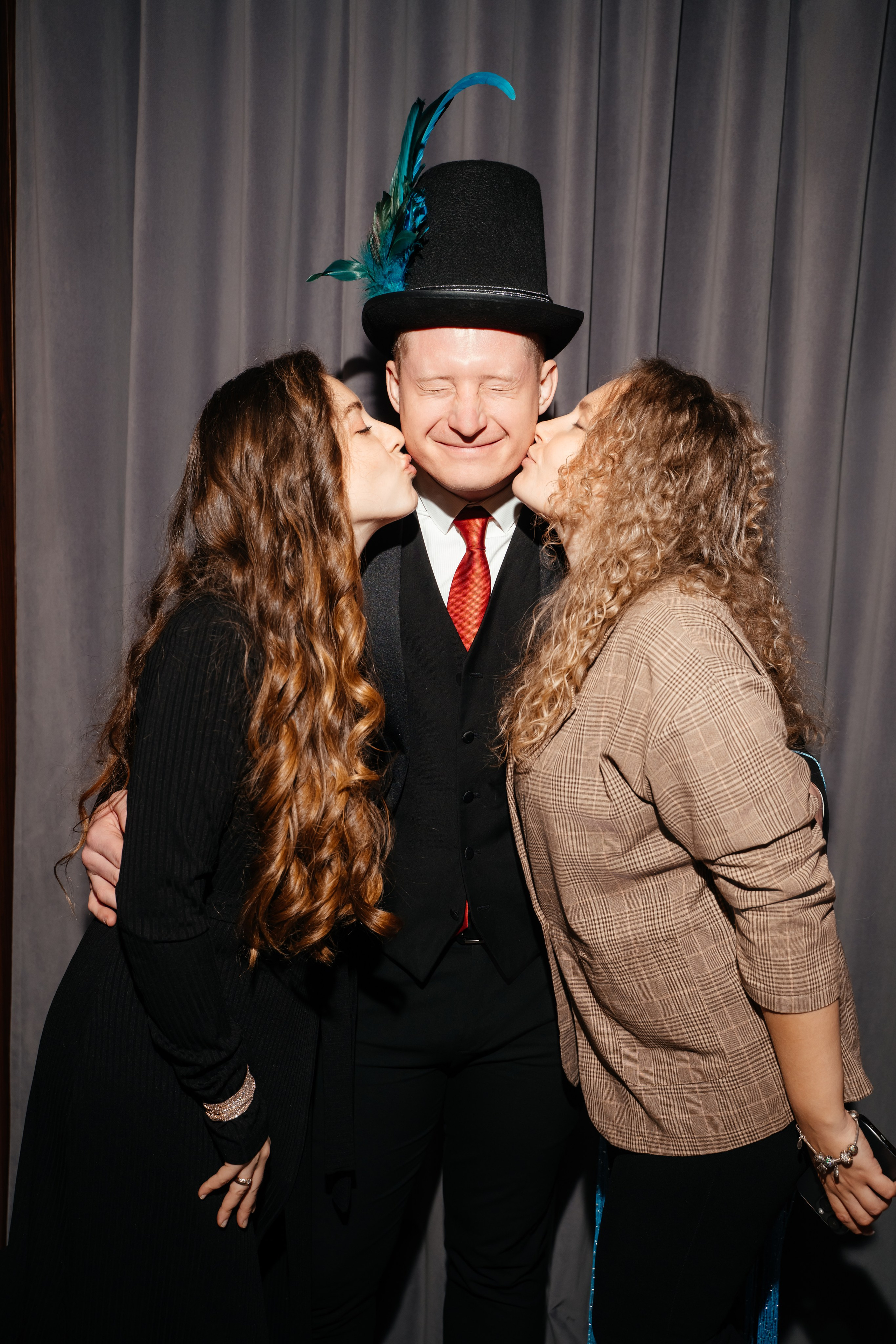 8 марта (суббота). BENUAR Restaurant