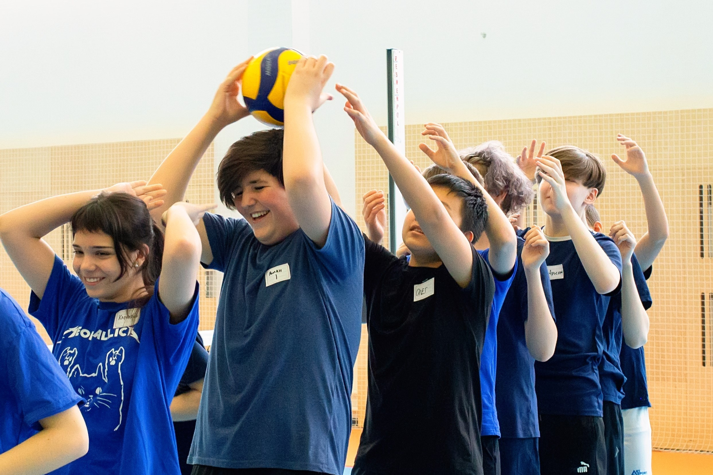 Фоторепортаж о проекте Физ-ра 2.0 в школе СПБ Благотворительный проект. Портретные фотосессии, контент-съемки, репортаж