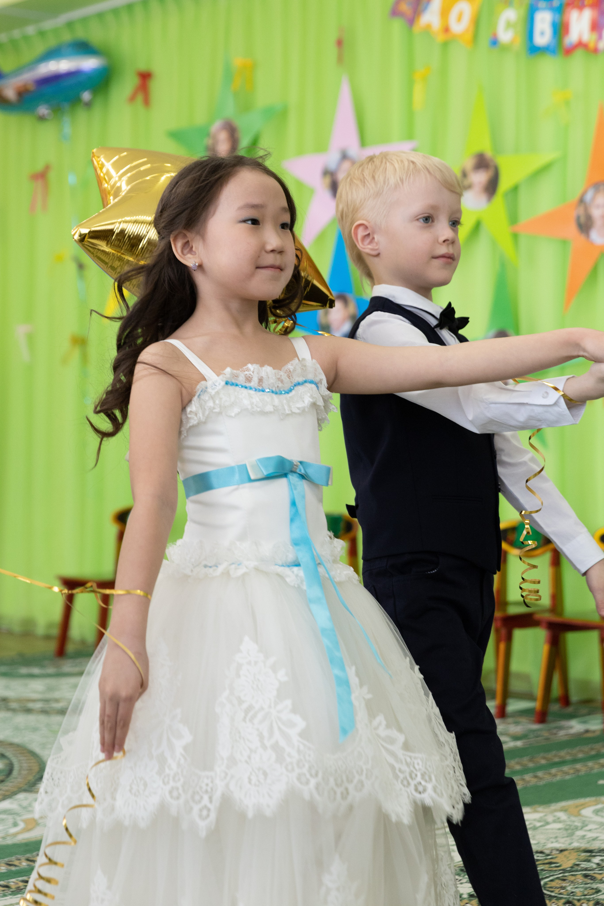 Утренники. Литовкина Анастасия фотограф, выпускные альбомы г. Мирный