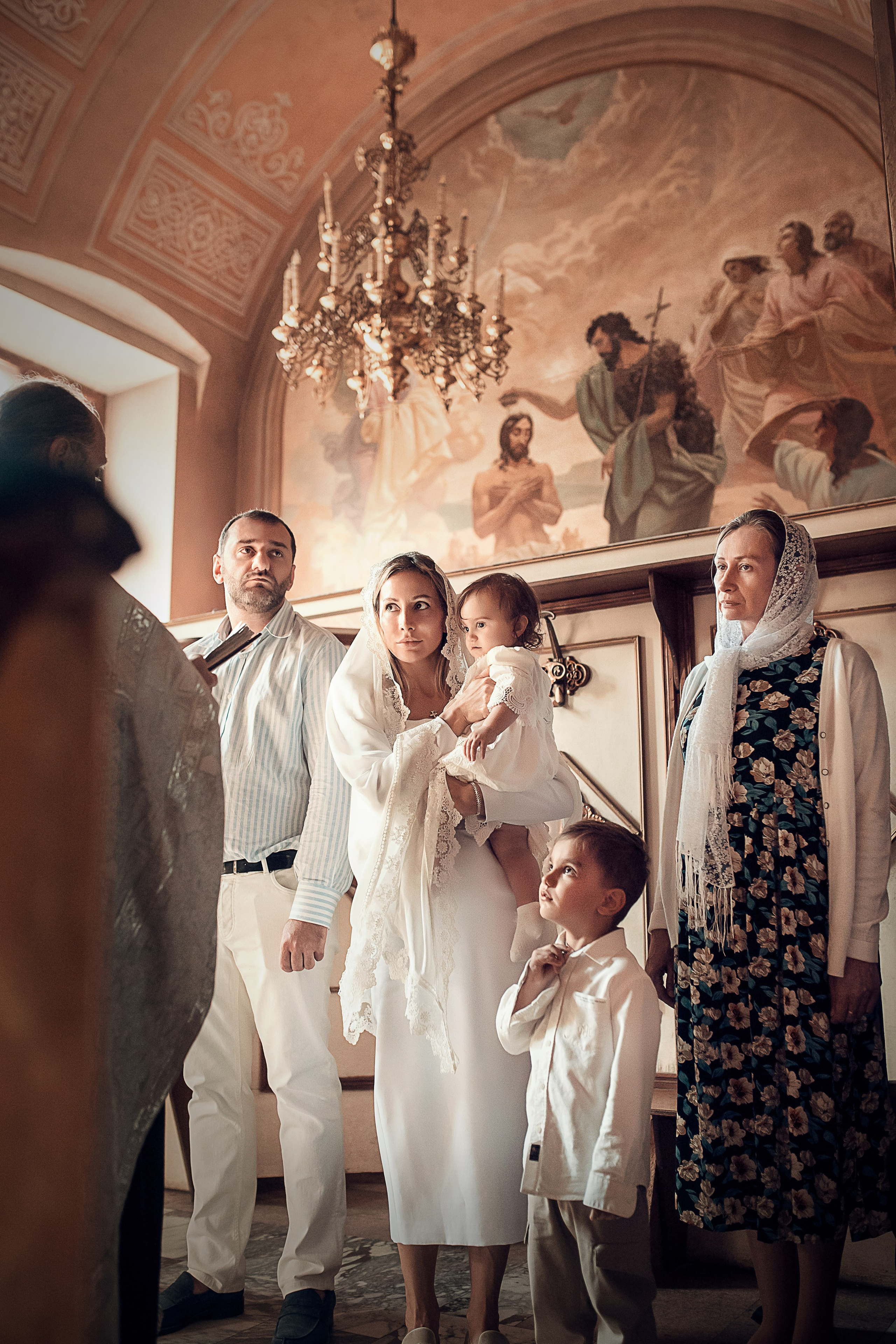 Фотосъемка крещения ребенка в Москве