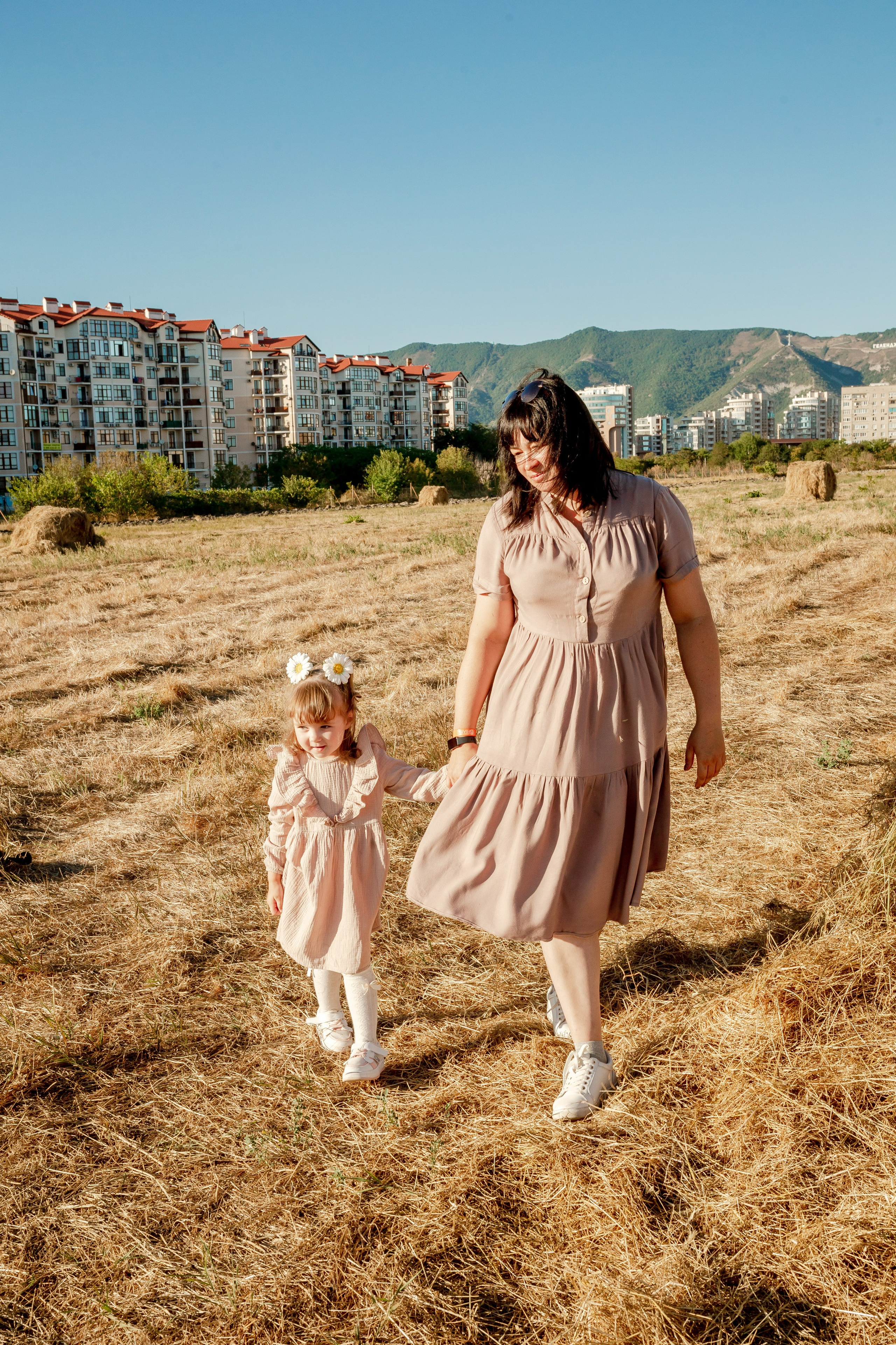 Ольга, Виталий, Никита, Вадим и Аделина. Фотограф в Геленджике, Архипо-Осиповке, Абрау-Дюрсо, Кринице Виктория