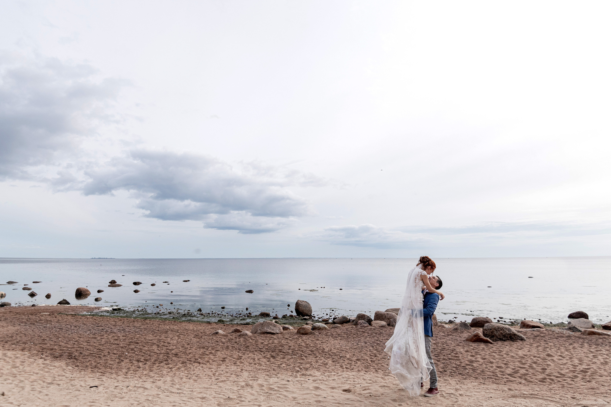 Свадьба на заливе. Свадебный фотограф Наталья Немцева в Санкт-Петербурге