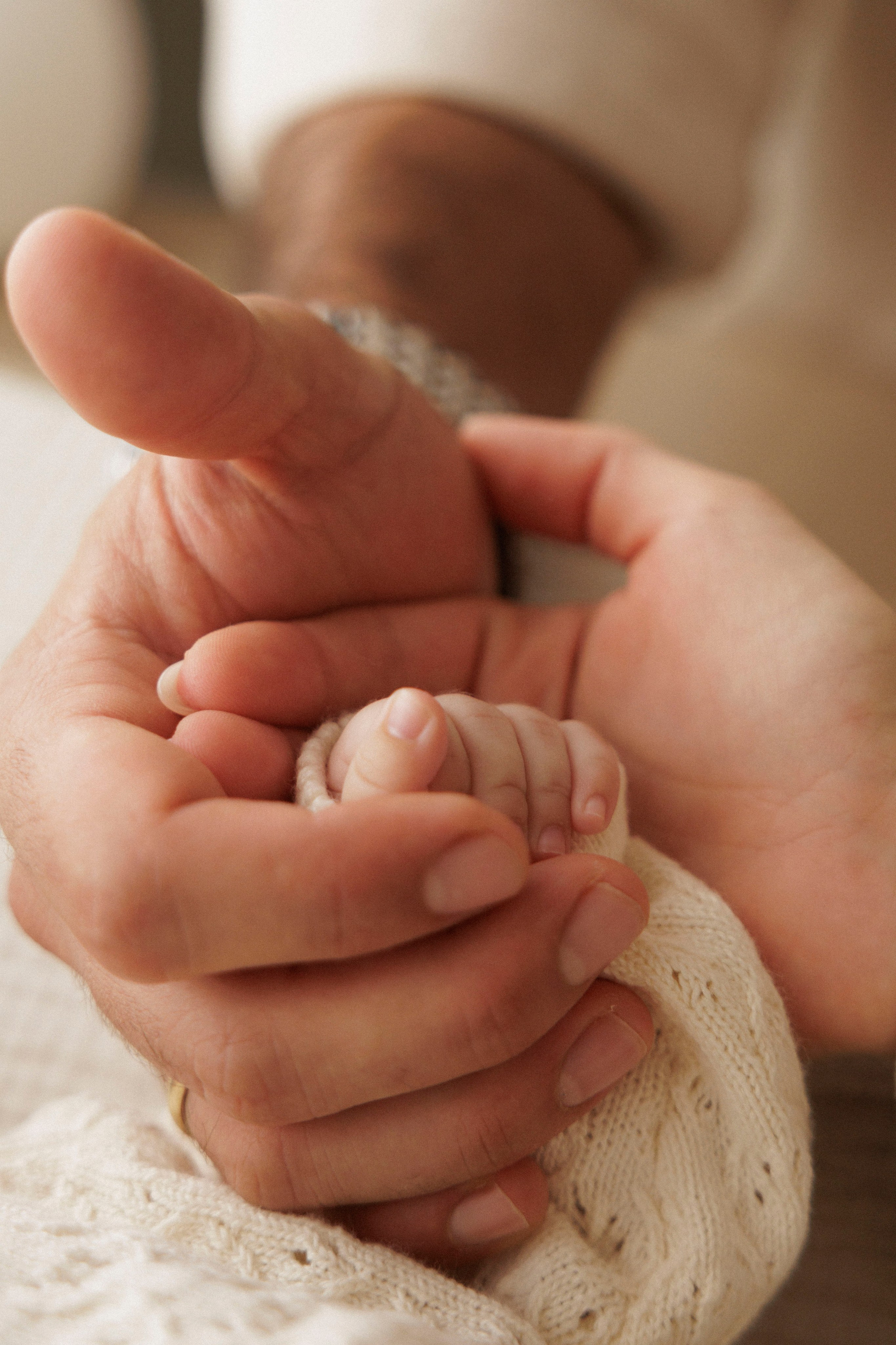 New born family photoshoot at home. Wedding and family photographer