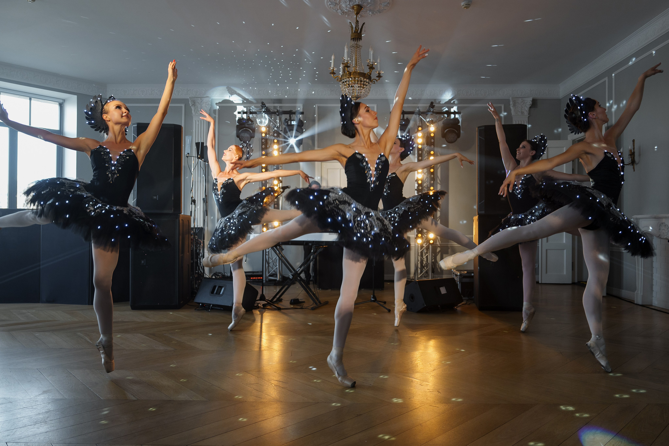 День рождения в особняке Путилова. Андрей Сухинин репортажный свадебный фотограф Санкт-Петербург