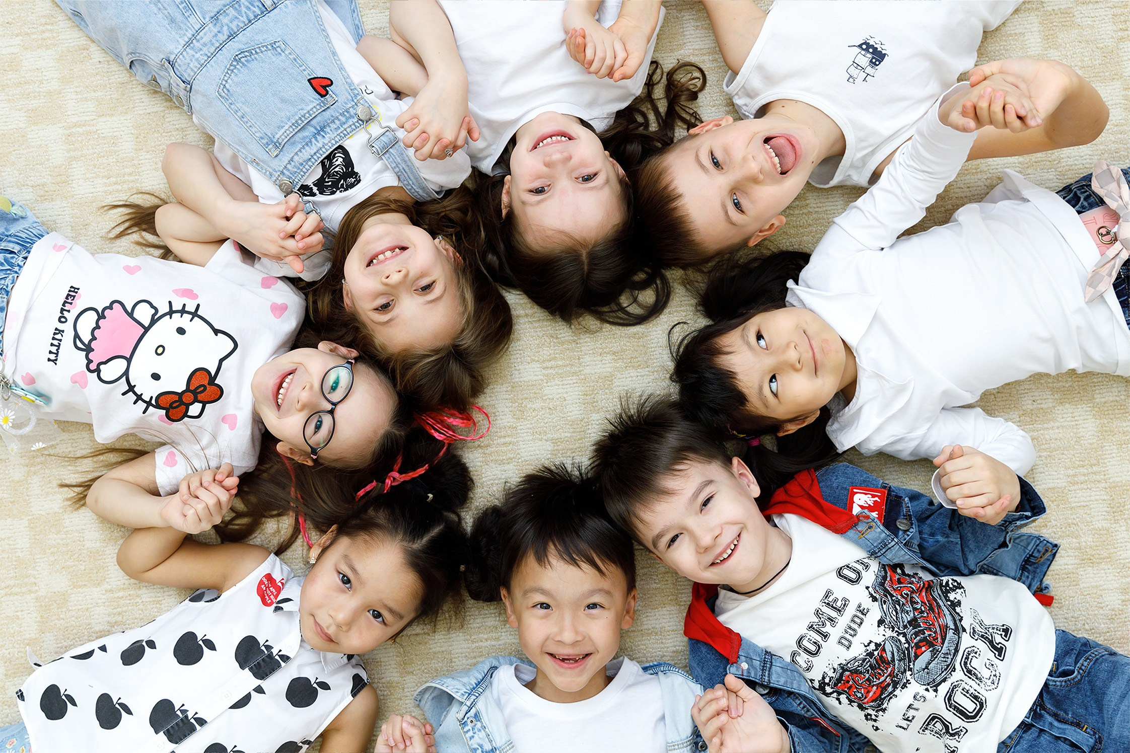 Выпускные альбомы. Фотограф Анна Телекаева, выпускные альбомы, семейные и репортажные съемки в Омске