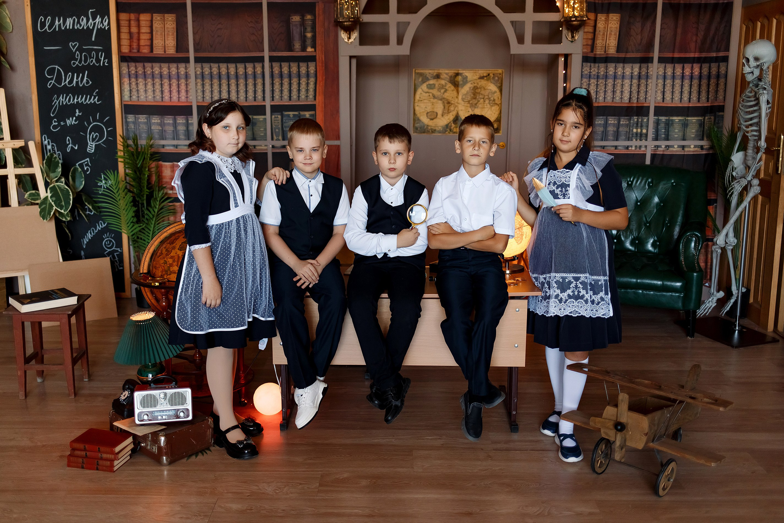 4 класс фотосессия в фотостудии. Фотограф Любовь Корниенко, Примоский край