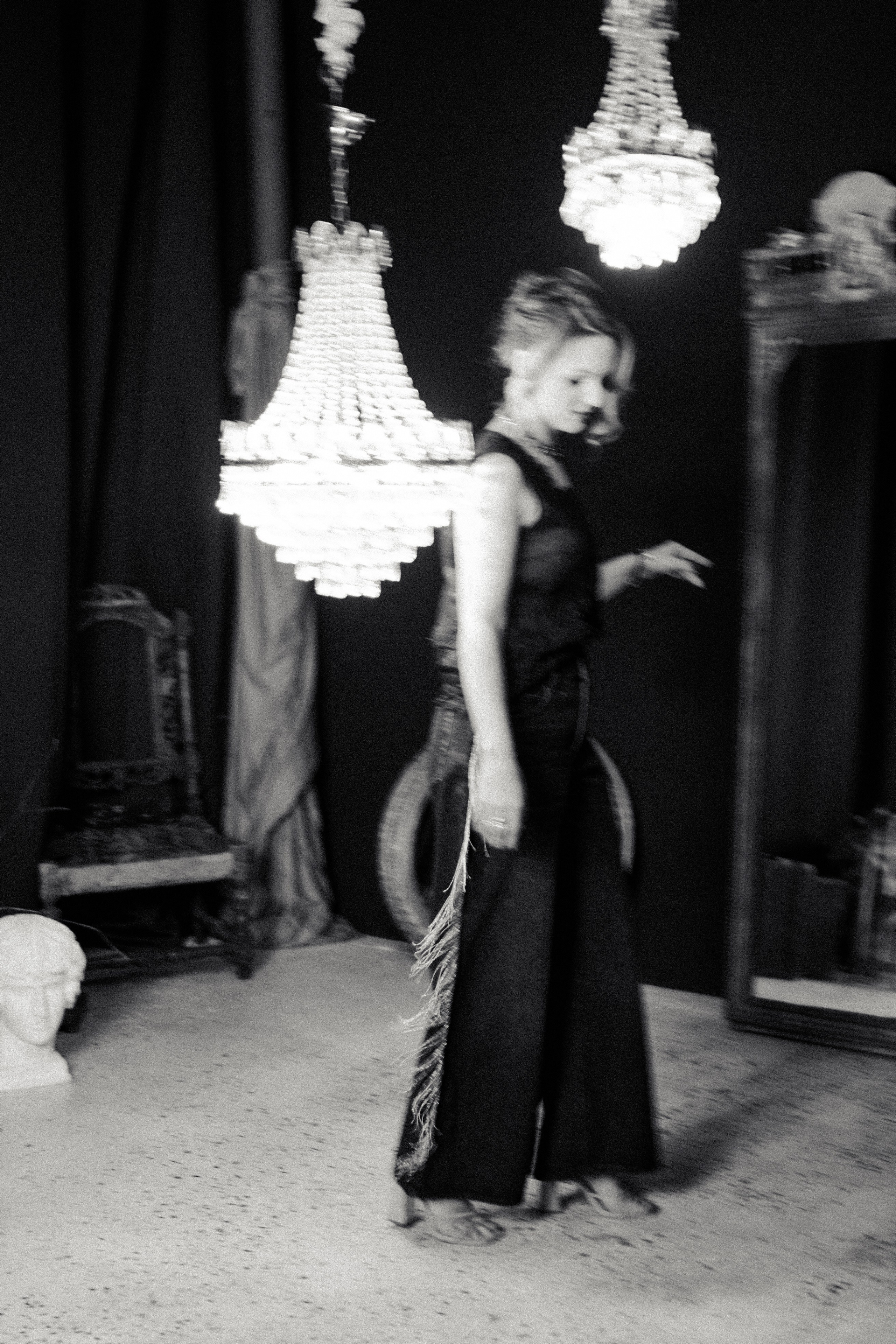 НОВОГОДНЯЯ ФОТОСЕСИИЯ В СТУДИИ ДЛЯ ДЕВУШКИ И ПРОГУЛКА ПО ЧЕРНЫШЕВСКОЙ. Профессиональный фотограф, Санкт-Петербург — Виктория Богомолова